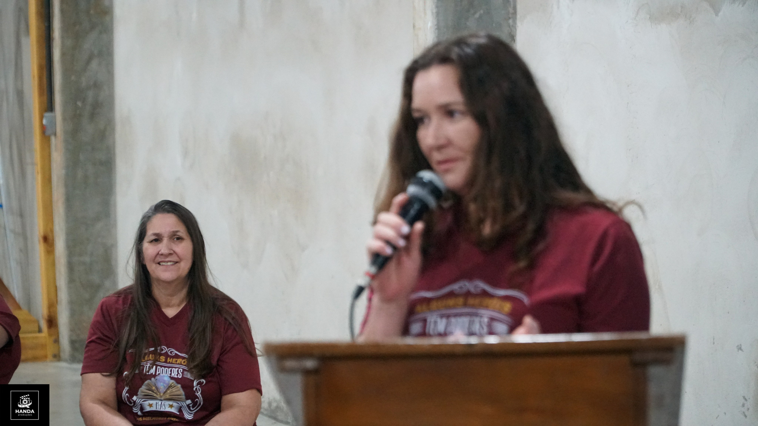 Noite autógrafos colégio Aurélio Buarque de Holanda. Handa Produções