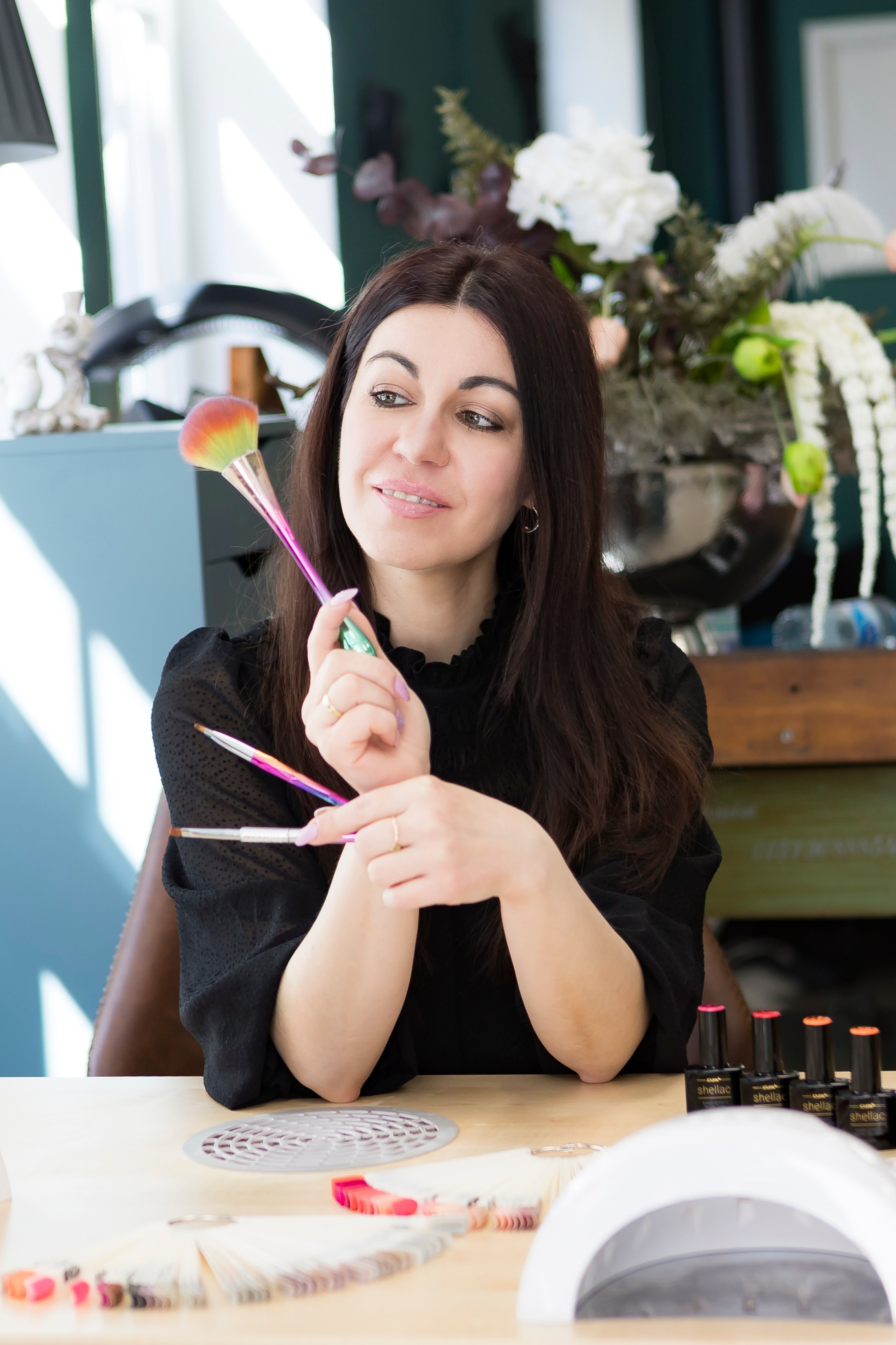 Haare und Nägel. www.bonbon-studio.de. Adelya Tomin