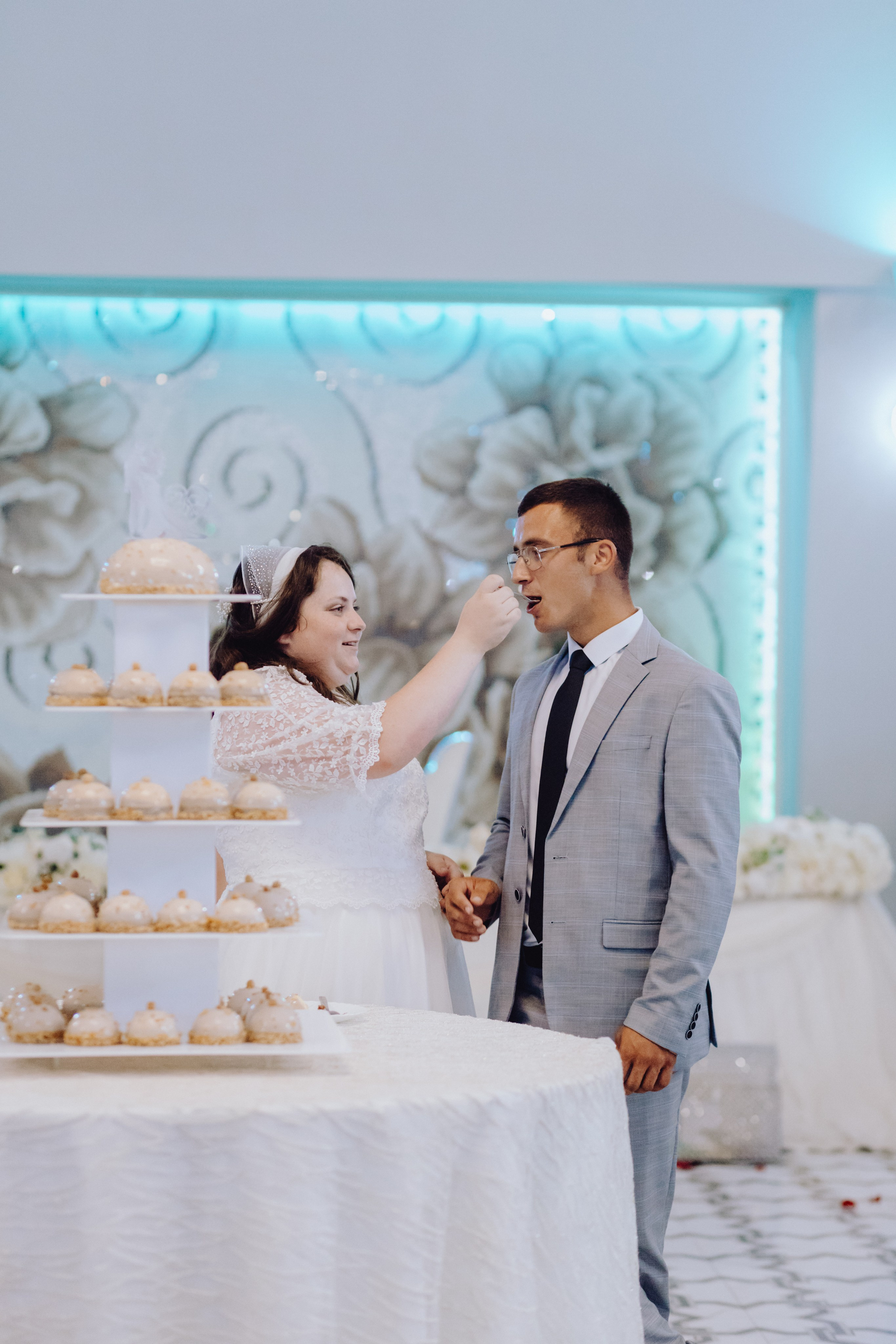 Cristi & Maria. Wedding & couple photographer from Romania Rut Vetan