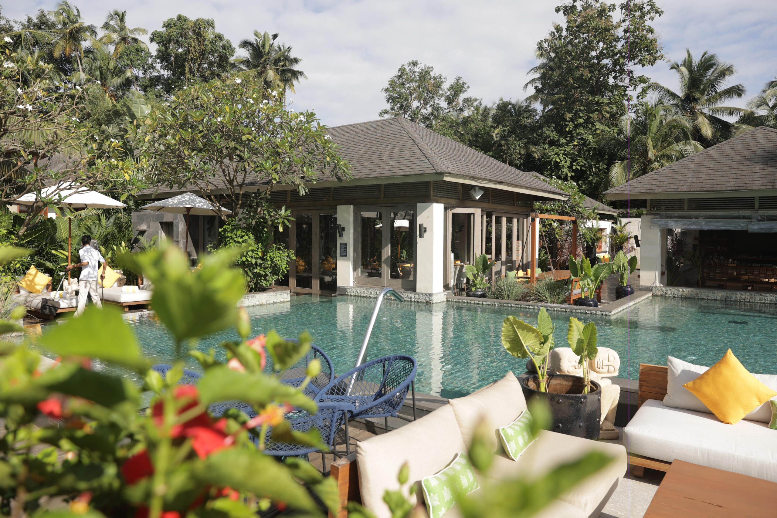 PROPERTY. International Photographer