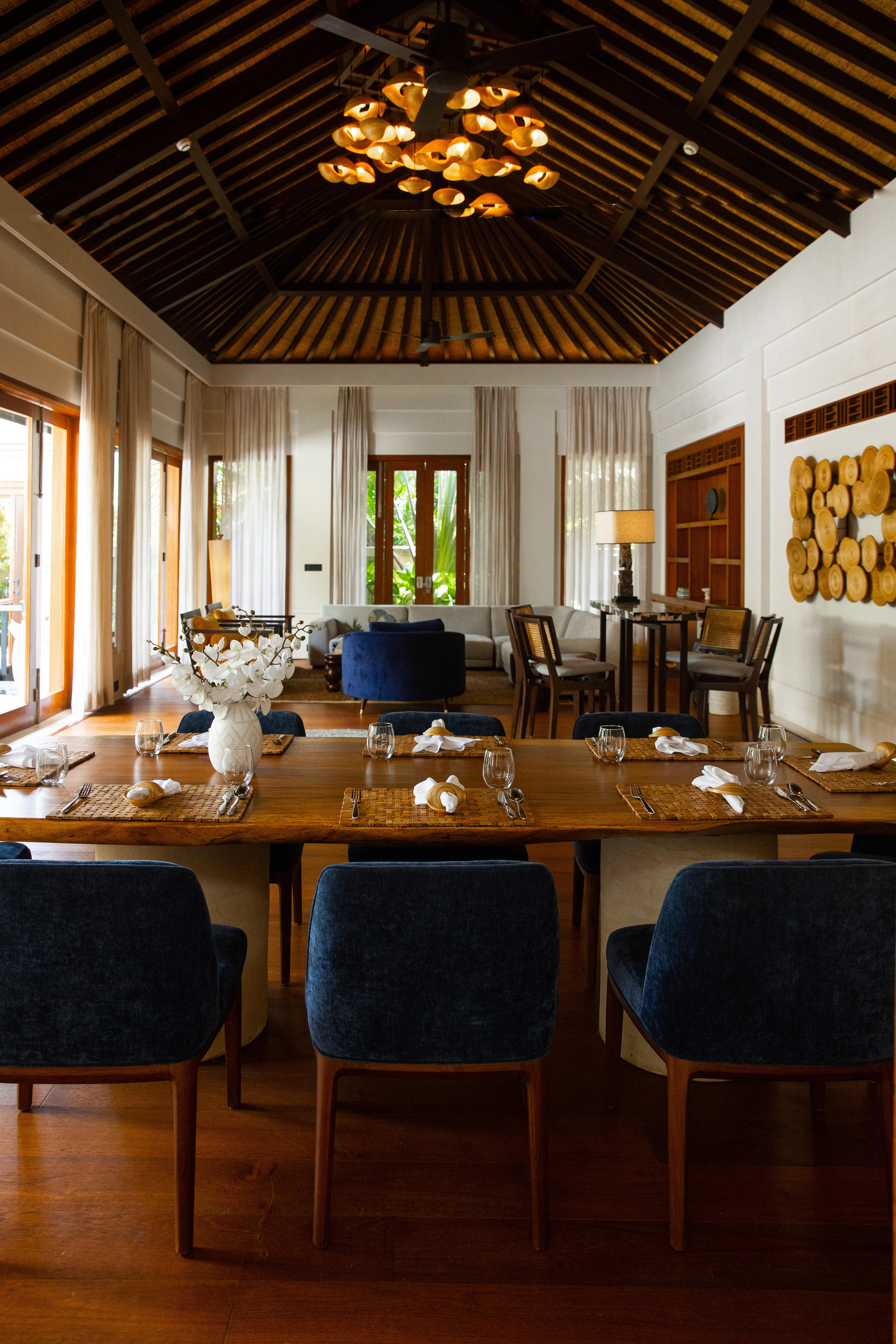 PROPERTY. International Photographer