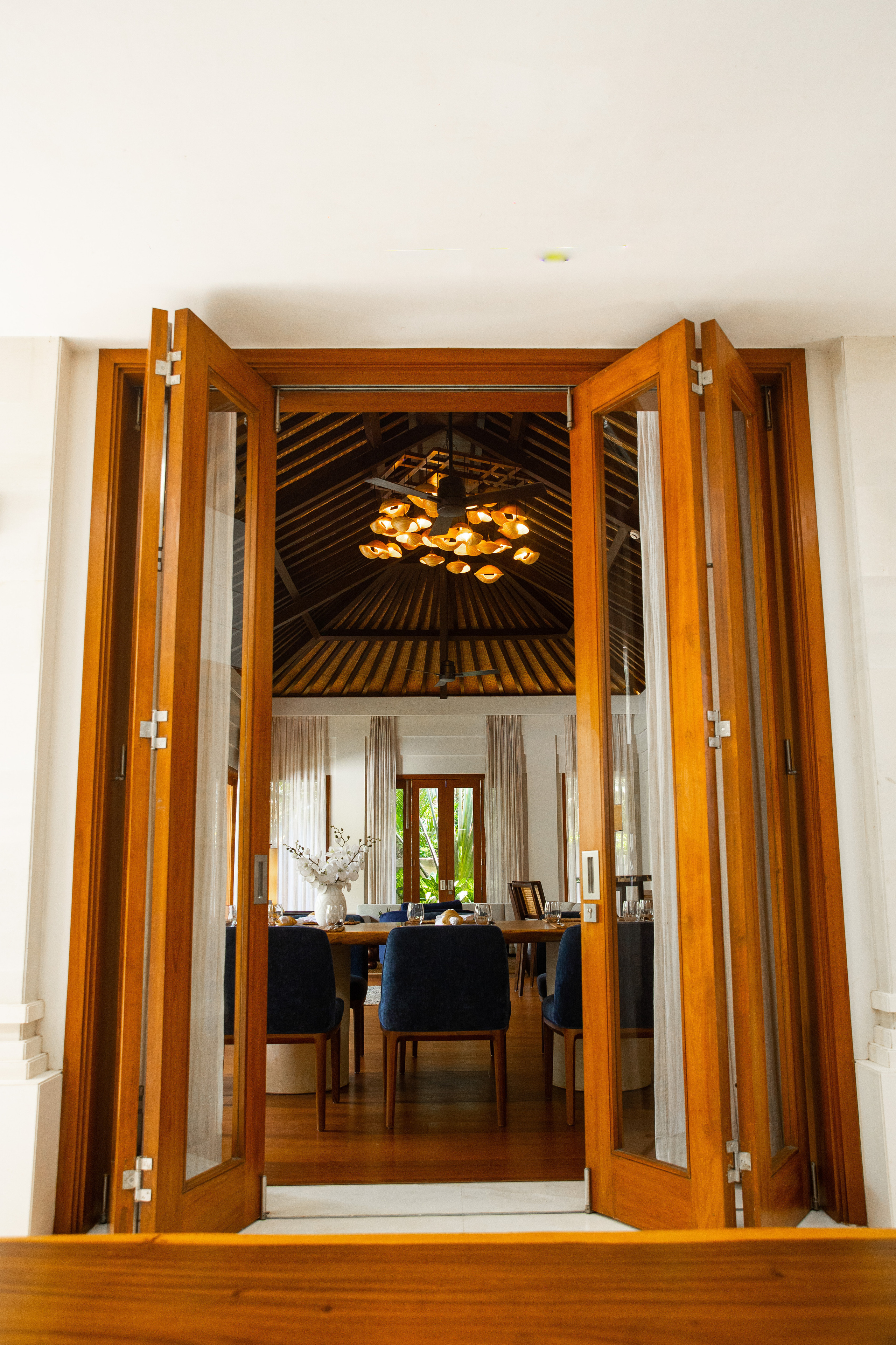 PROPERTY. International Photographer