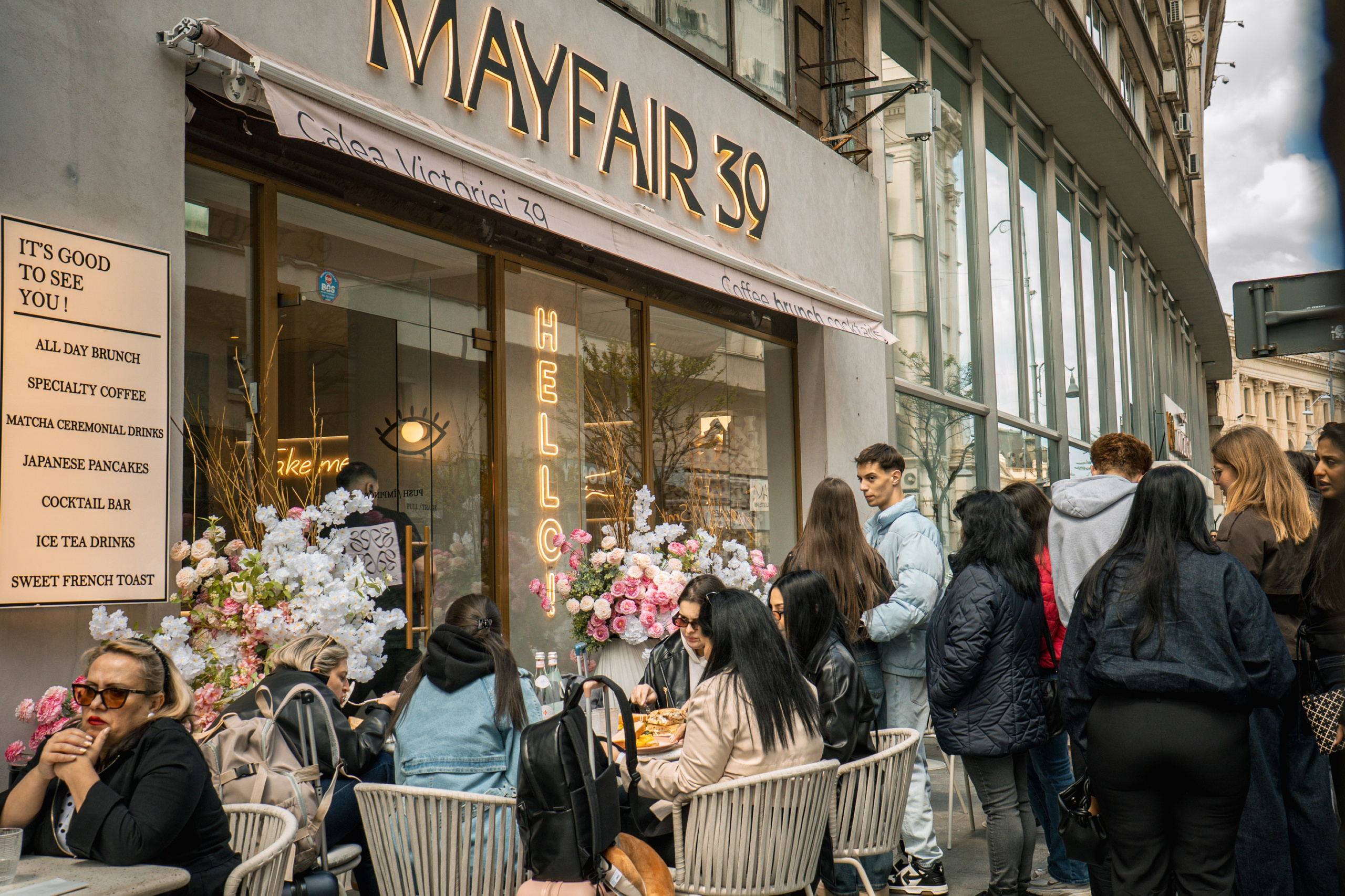 Mayfair 39. Creste si calatoreste