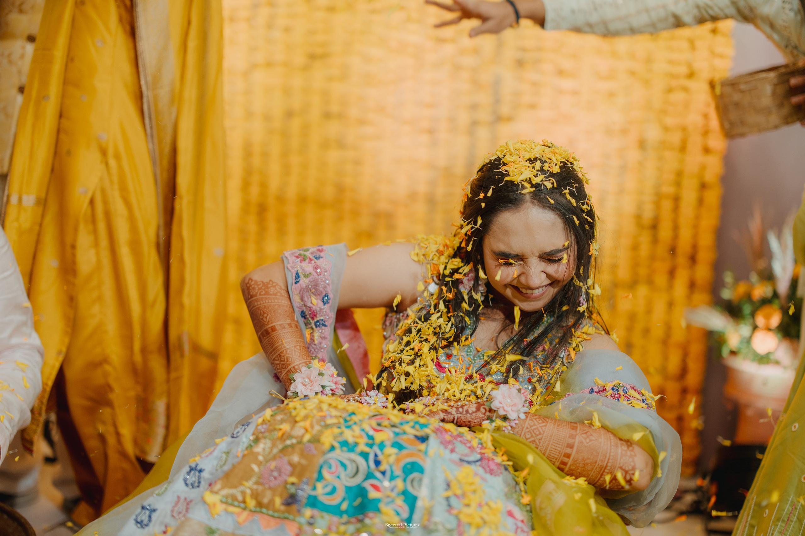 #ADIकीAESHहै