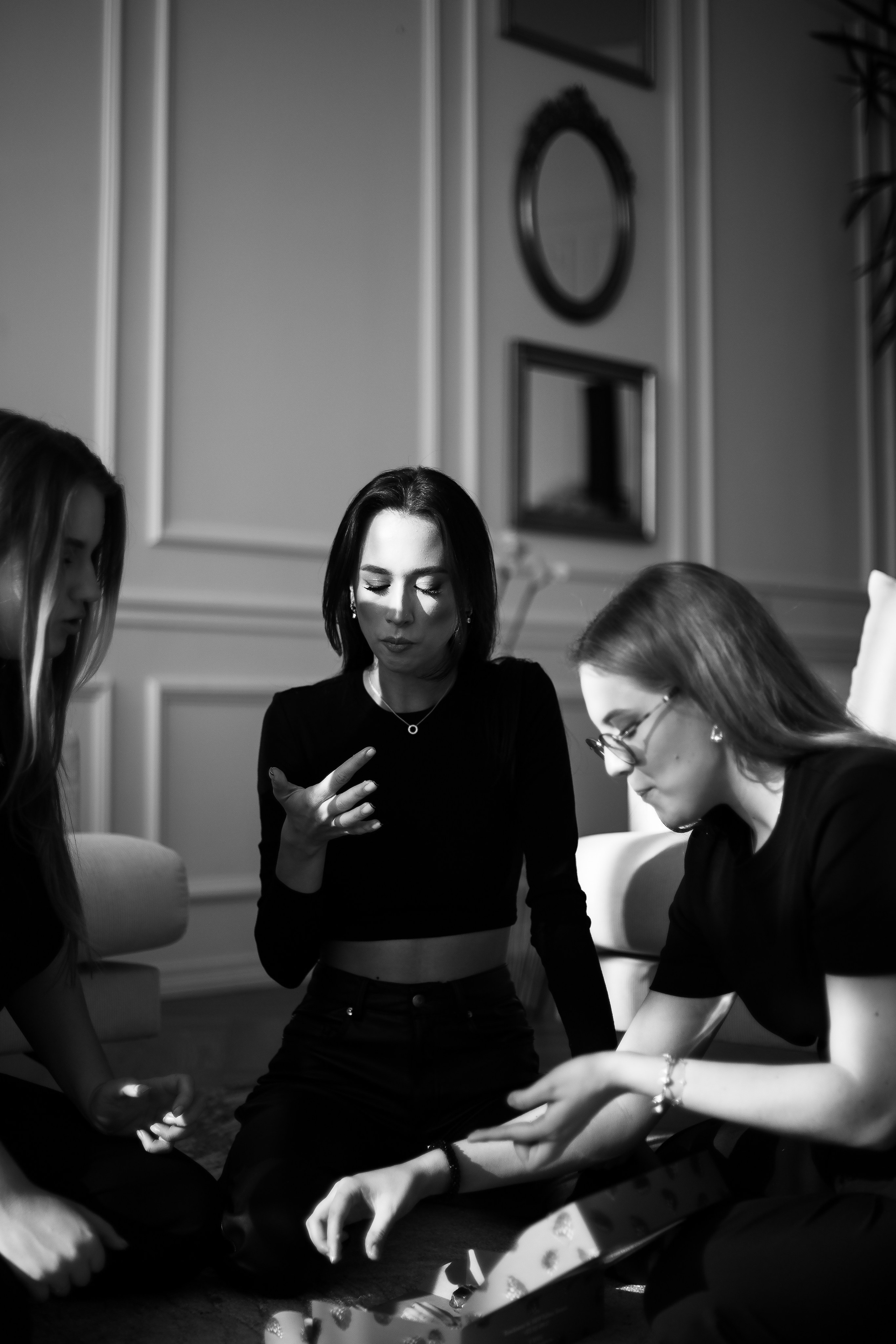 Аня, Катя и Арина. Главная