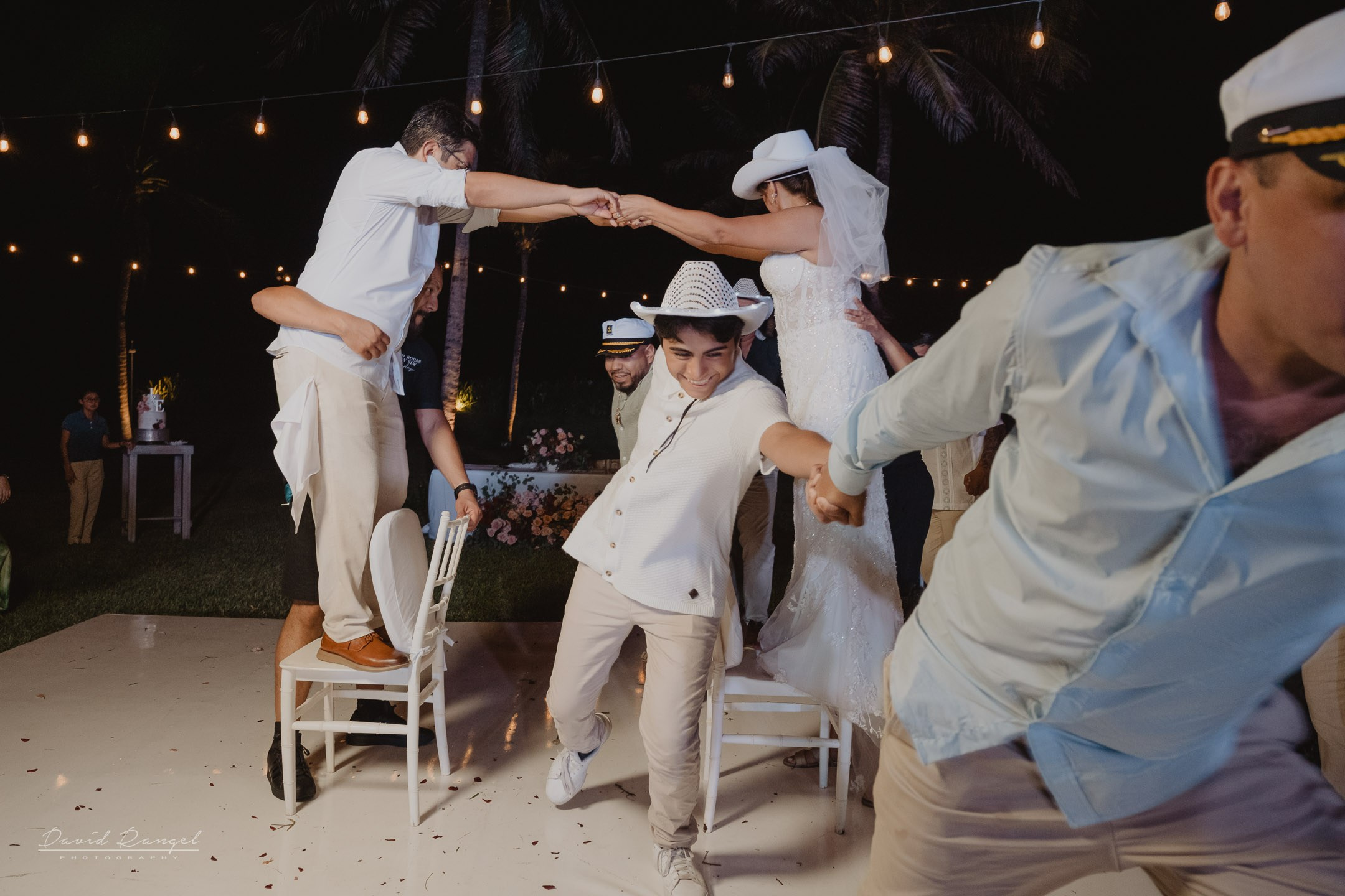 Destination Wedding in the Riviera Maya. Destination wedding photographer based in Cancun and Riviera Maya with service worldwide