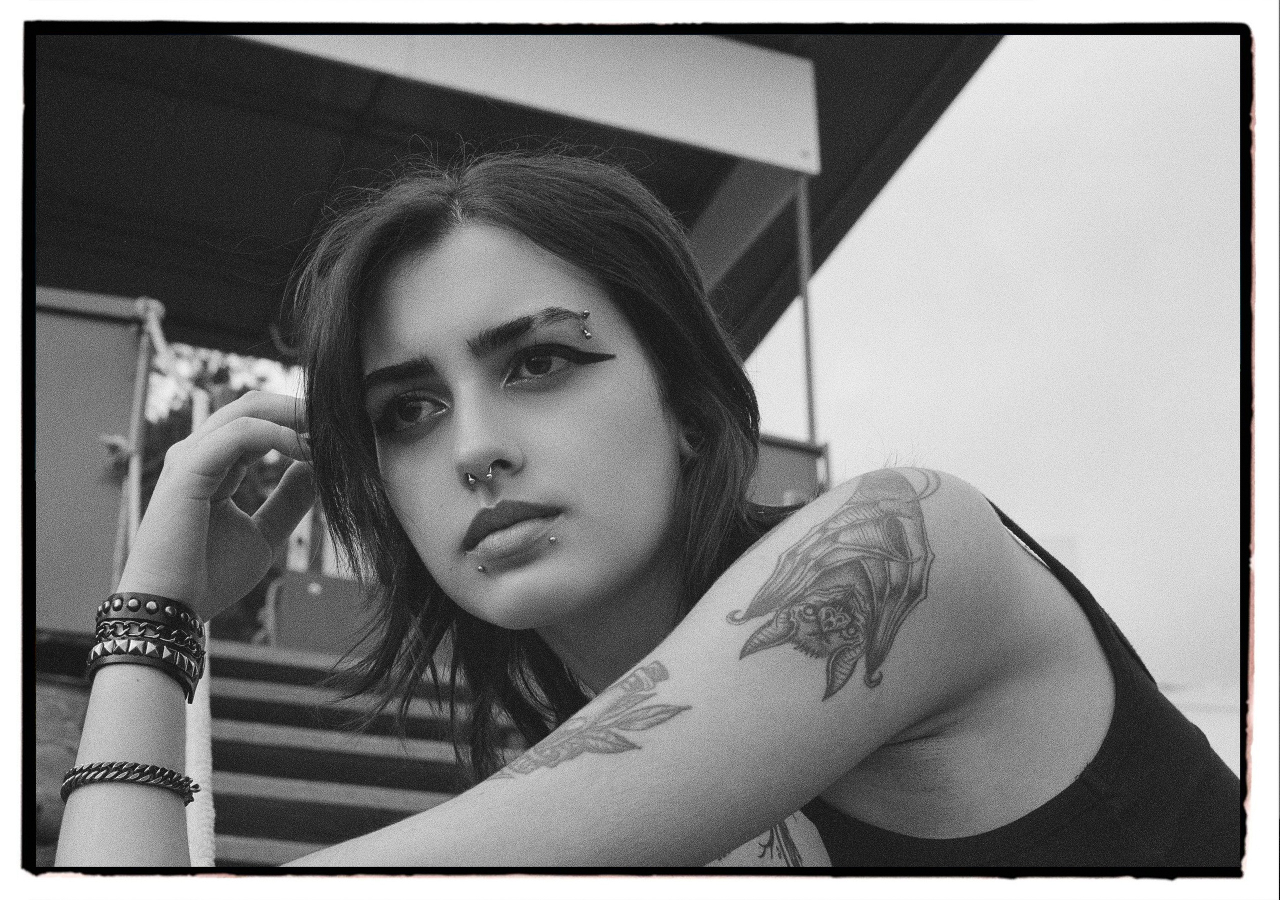 Veronica / ILFORD HP5. Portrait photographer in Madeira — Marina Shtukina