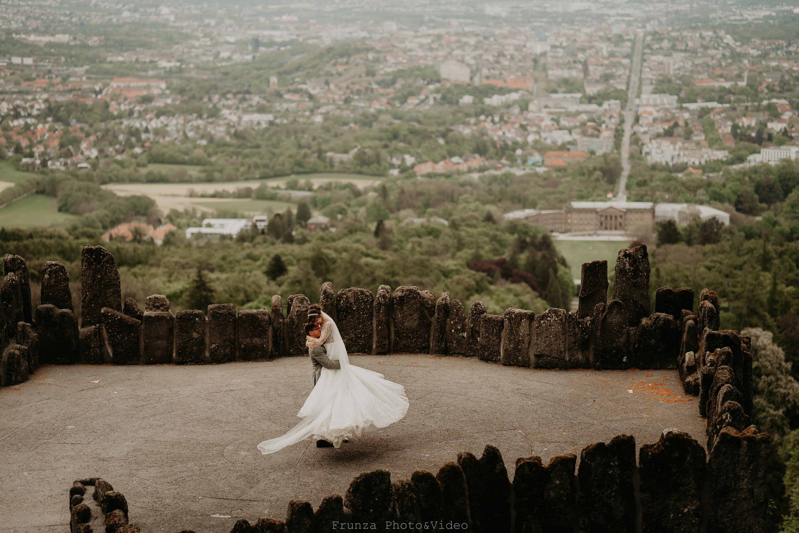 Diana & Cristian / Trash the dress. Foto / Video nunta Deva, Hunedoara