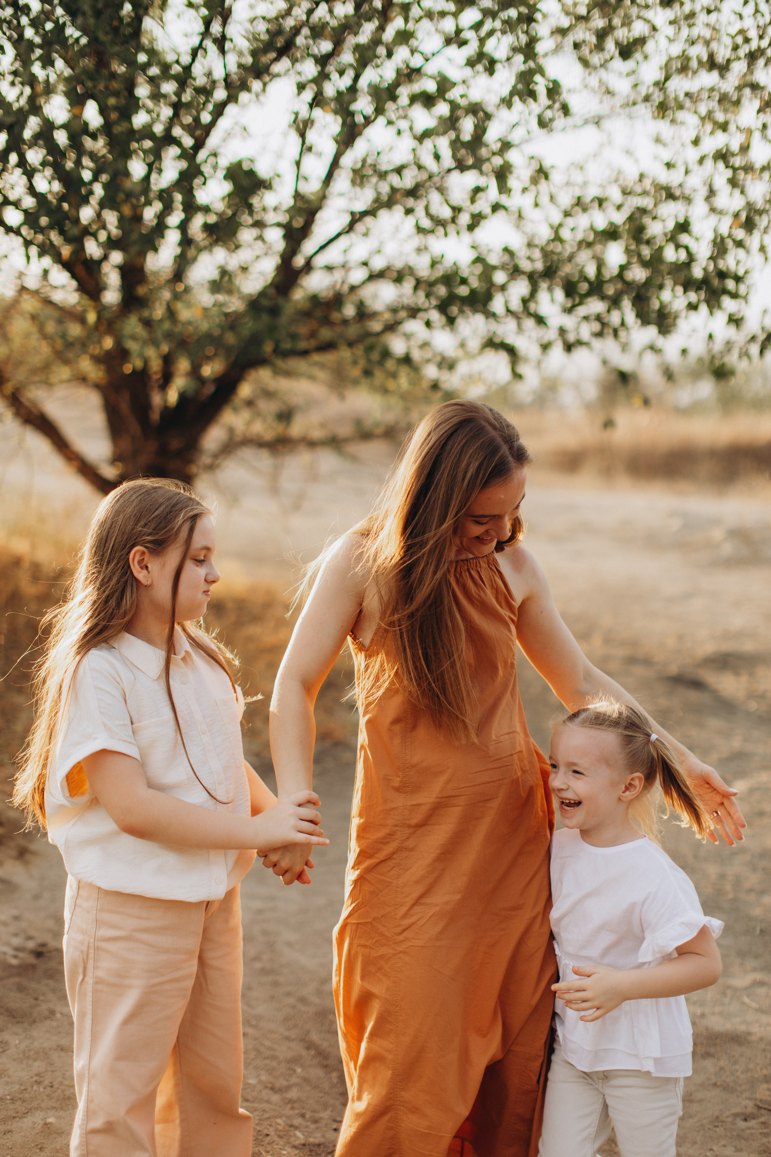 Ніколь Полінка Зіна Олександр. Сімейний фотограф Світлана Садовнікова