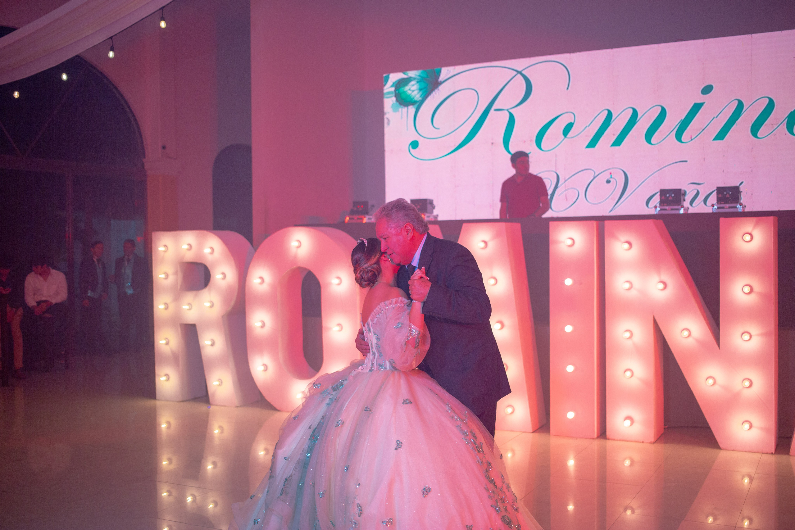 XV AÑOS ROMINA