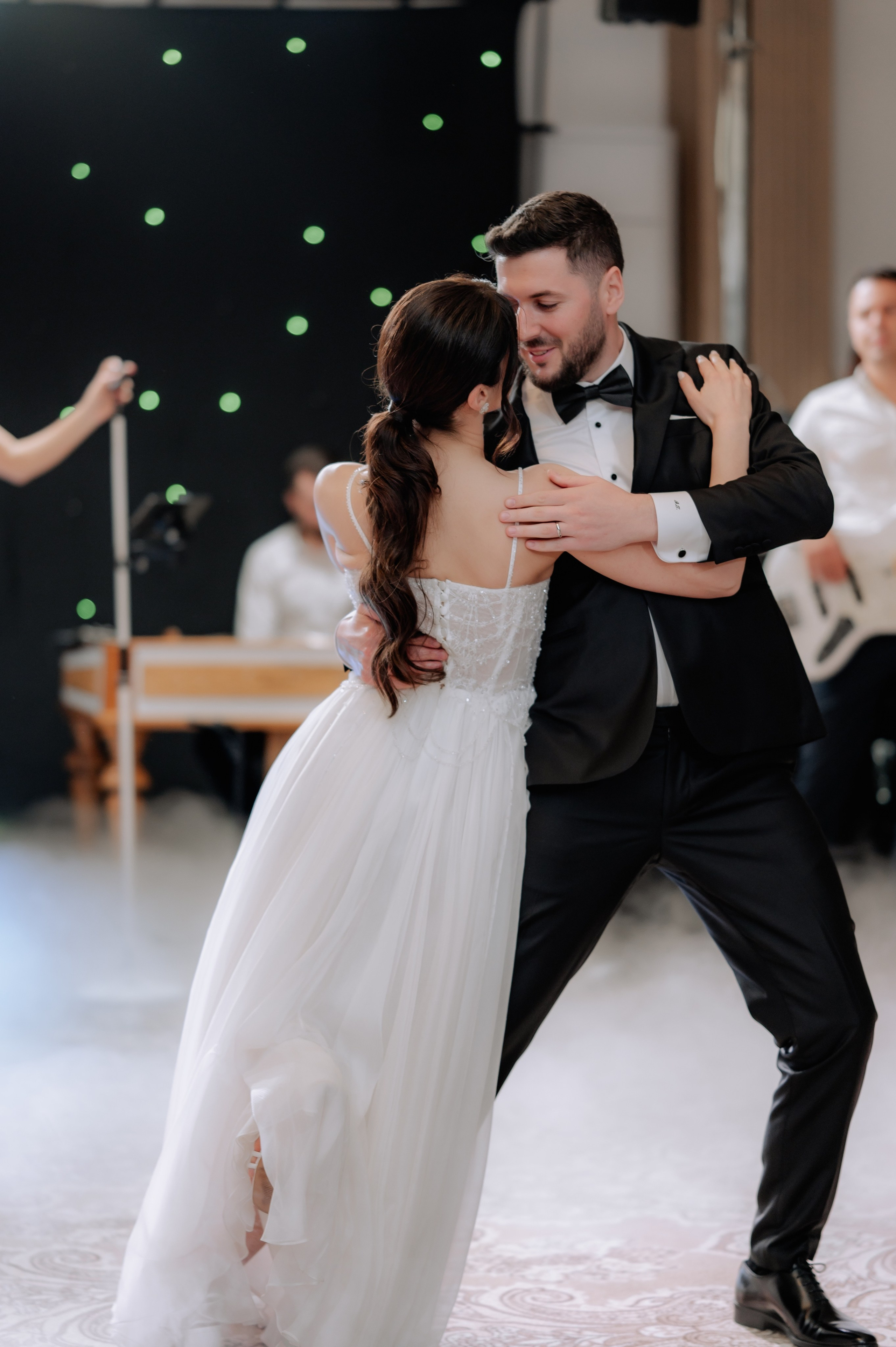 Cum să alegi un fotograf de nuntă în stilul tău. Proud Vision Weddings | Wedding Photography & Film — Servicii profesionale Foto Video Nunta Iasi