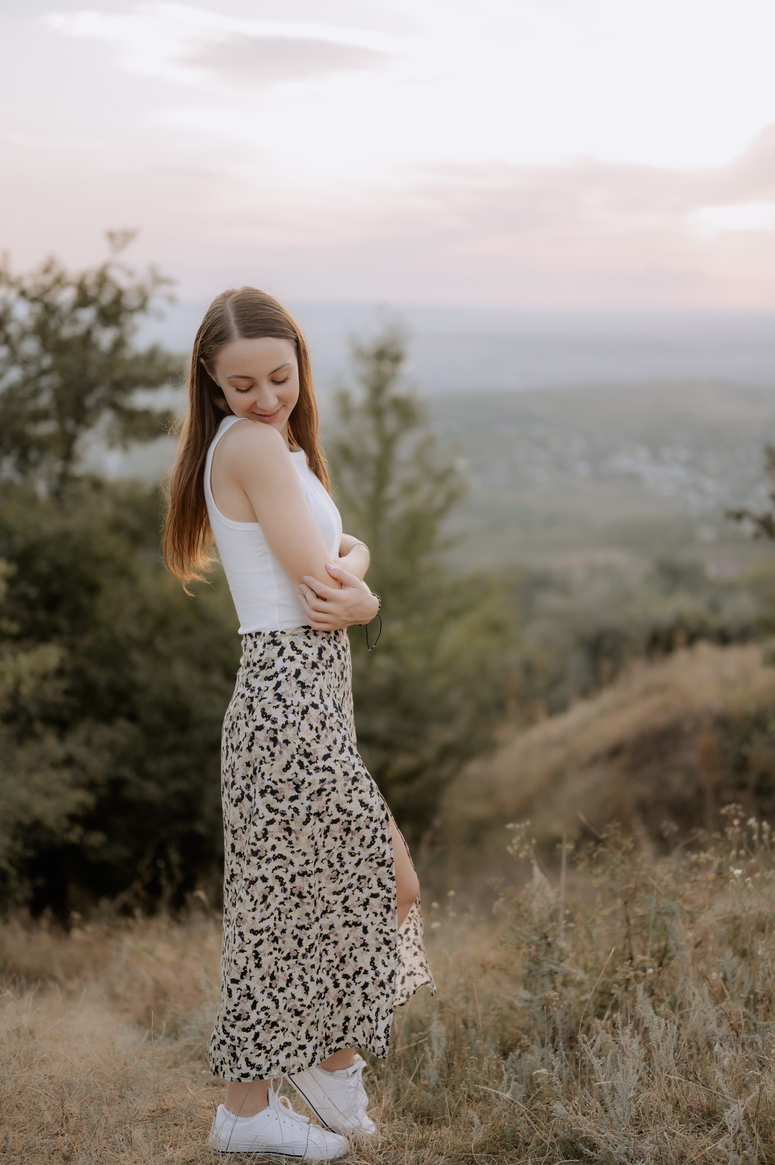 Sedinta foto in natura la apus. Proud Vision Weddings | Wedding Photography & Film — Servicii profesionale Foto Video Nunta Iasi