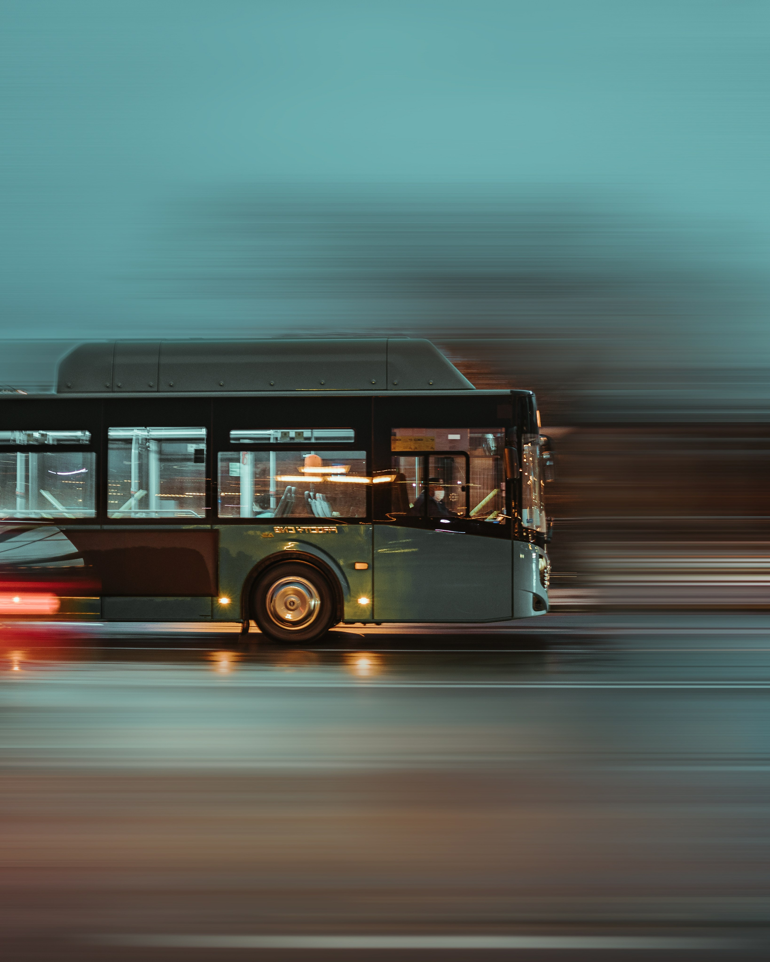 T B I L I S I. Bspander