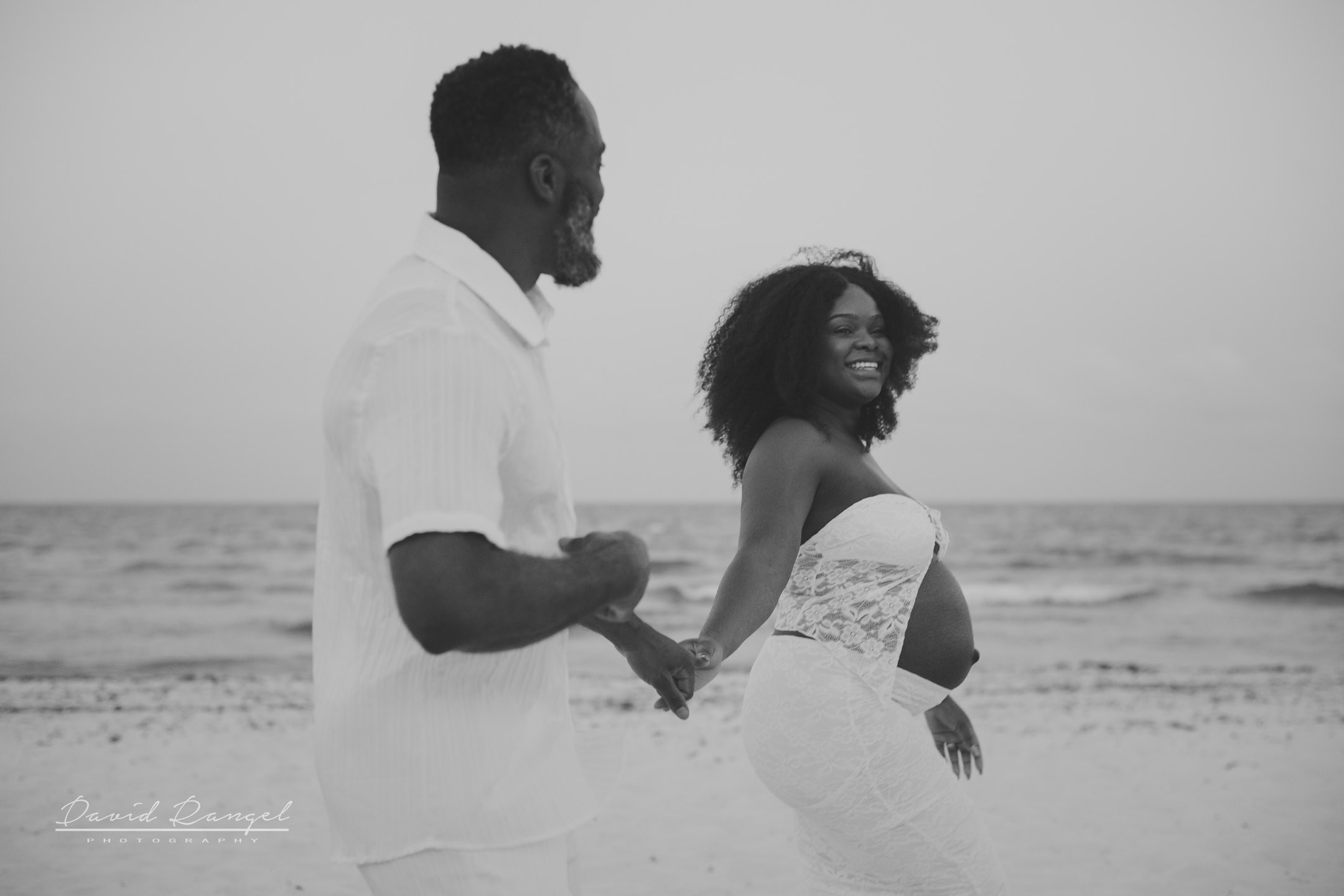 Maternity session of Ketsia & Ricketson at the beautiful colonial-style Valentin Imperial Maya Hotel. Destination wedding photographer based in Cancun and Riviera Maya with service worldwide