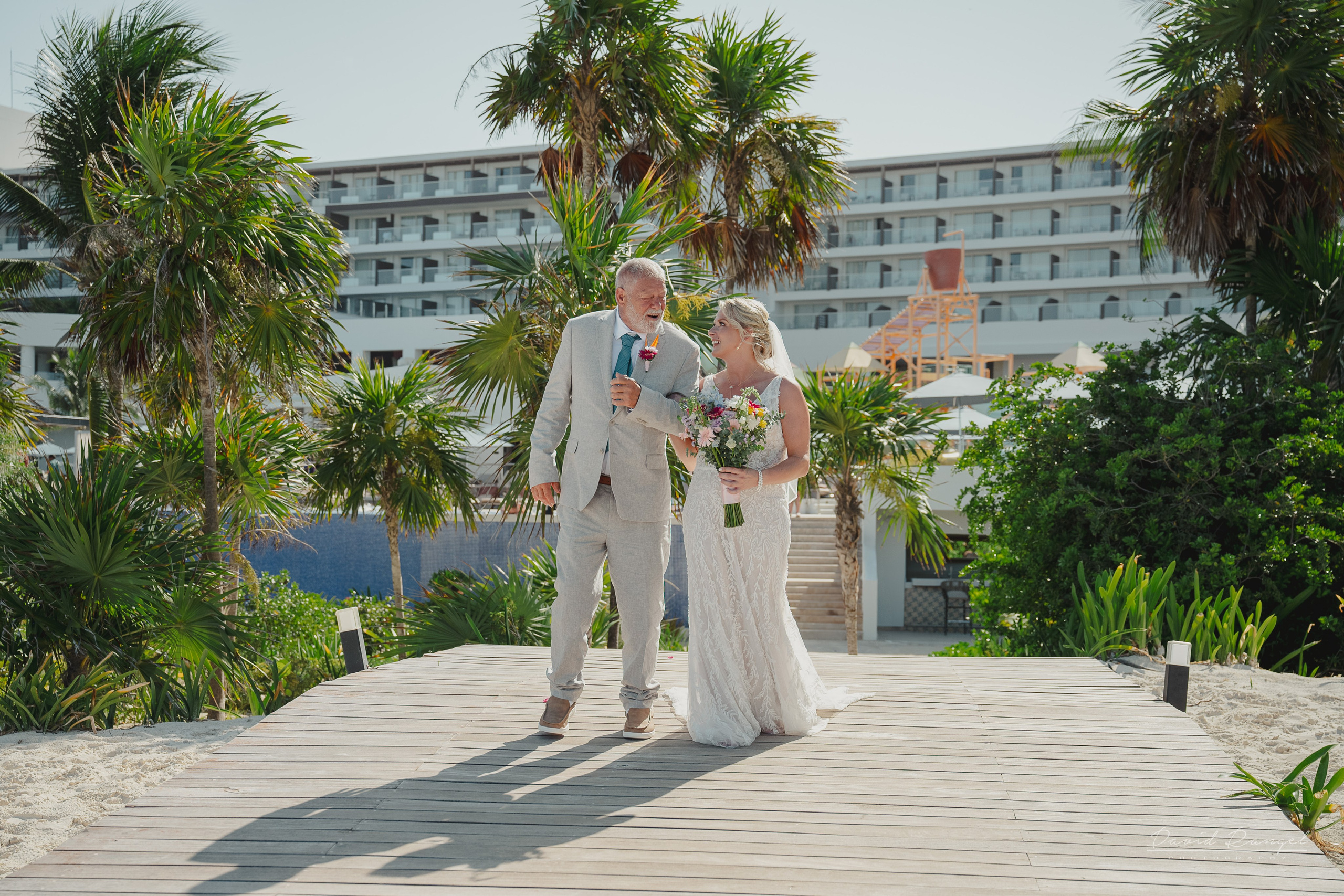 Destination Wedding at Royalton Splash Riviera Cancun. Destination wedding photographer based in Cancun and Riviera Maya with service worldwide