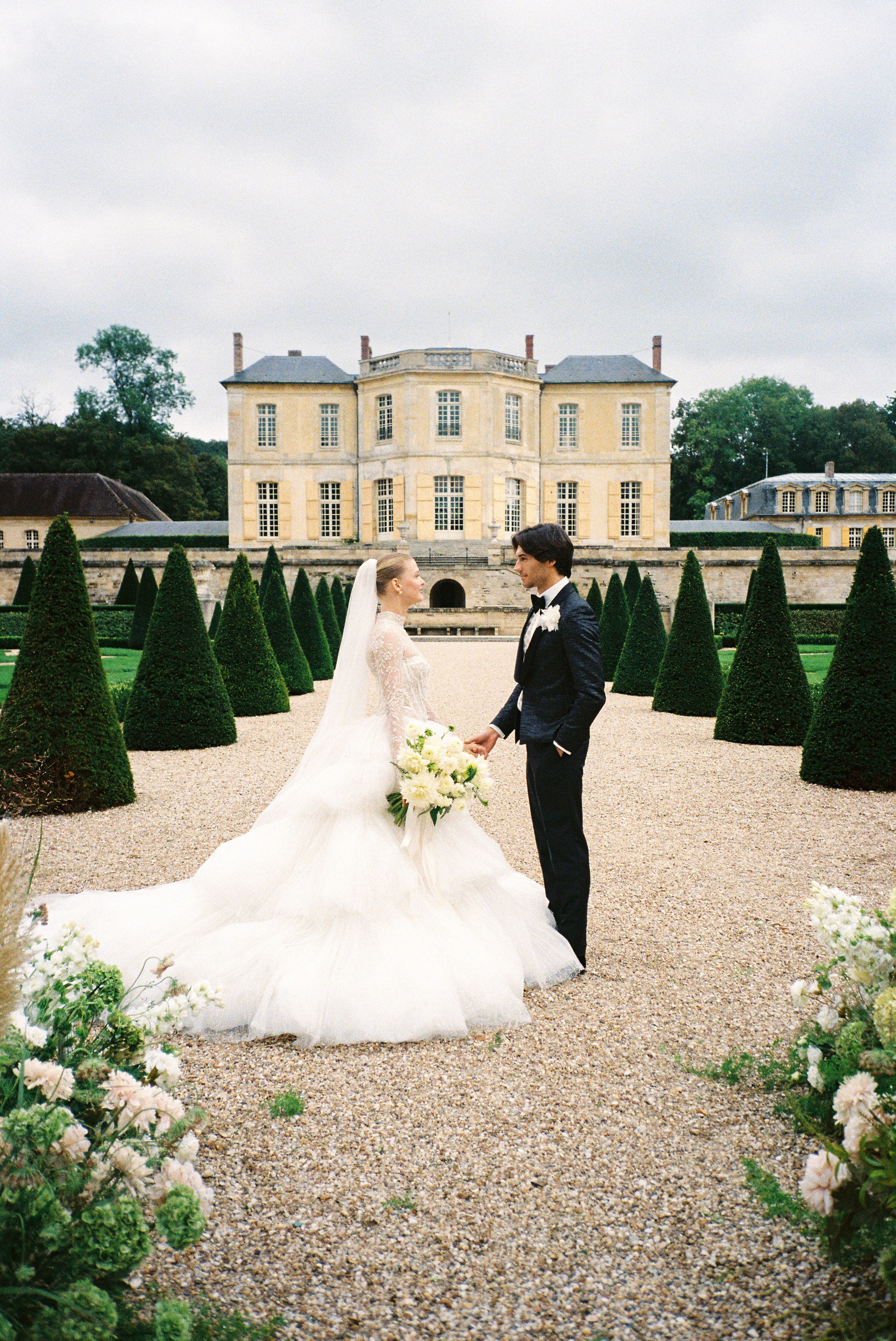 A luxury wedding at Chateau de Villette, just 40 minutes from Paris, captured entirely on film photography
