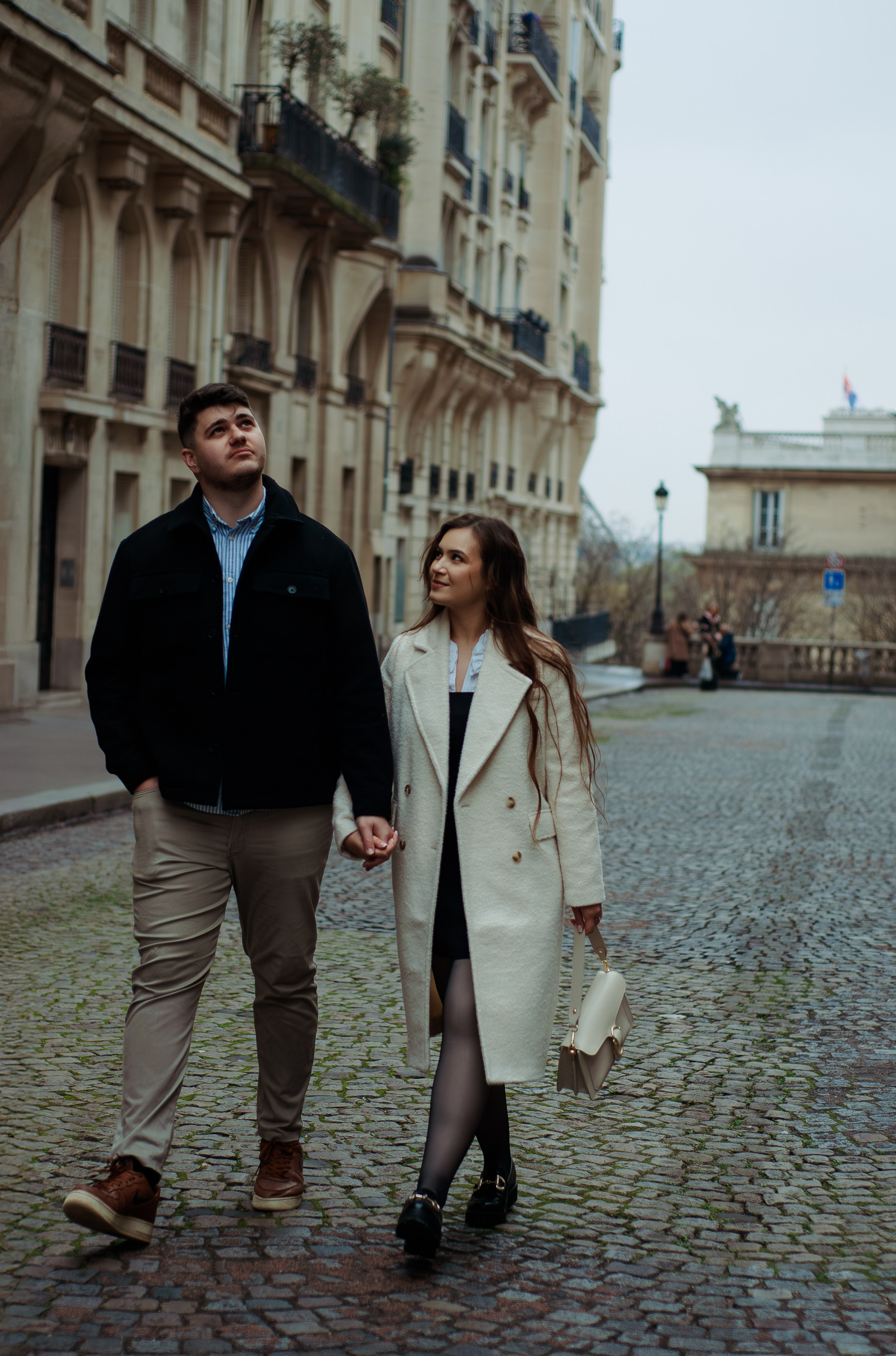 Помолвочная фотосессия у Эйфелевой башни. Фотограф в Париже Полина Осипова