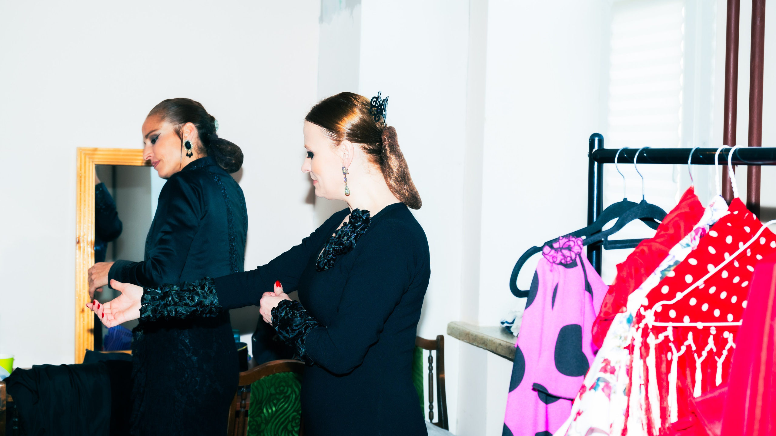 Bailaoras’ Backstage. Ekaterina Tsurkina-Appina Photography Canada