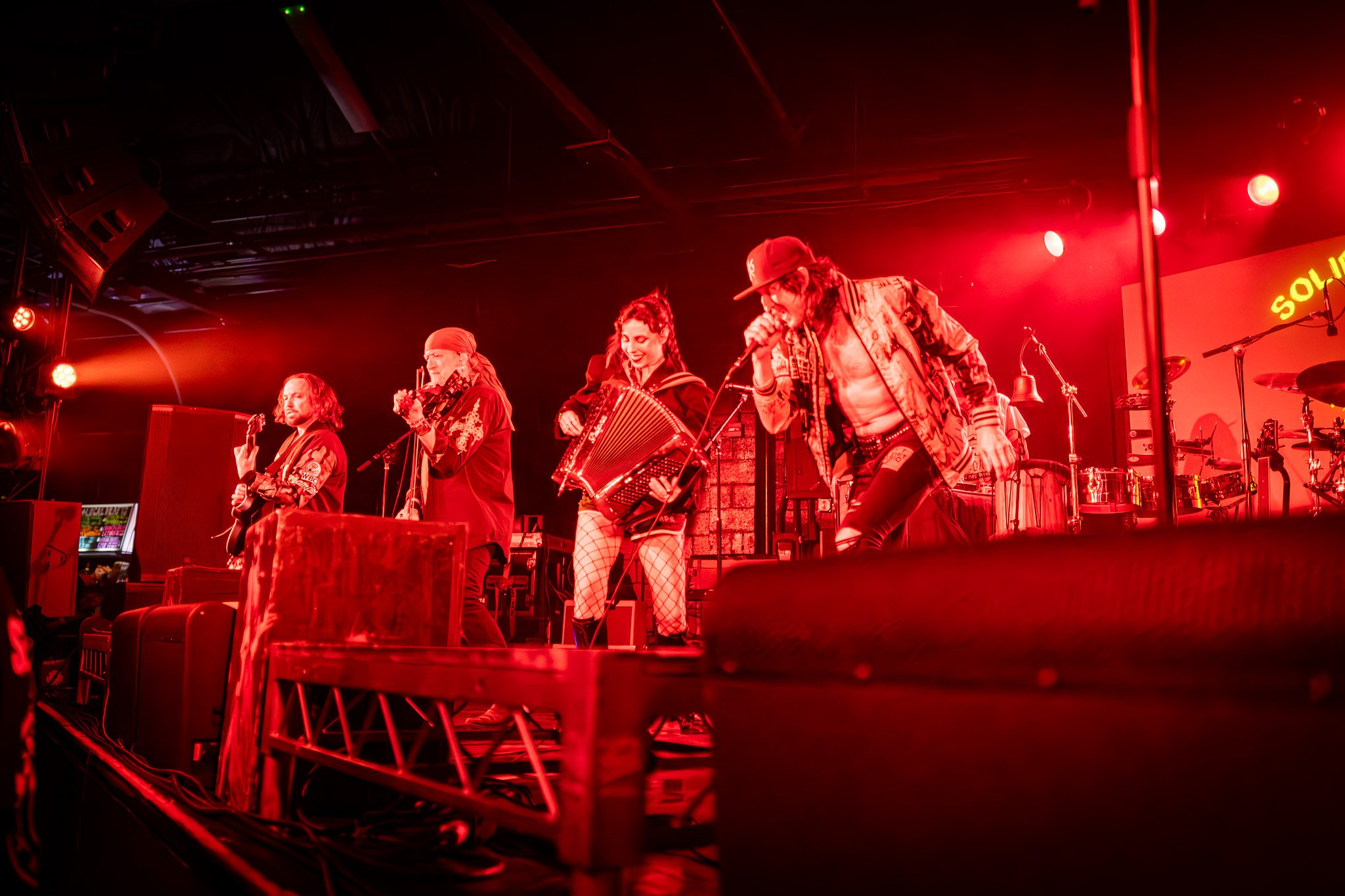 GOGOL BORDELLO / SACRAMENTO. Reportage concert portrait photography in the San Francisco Bay Area