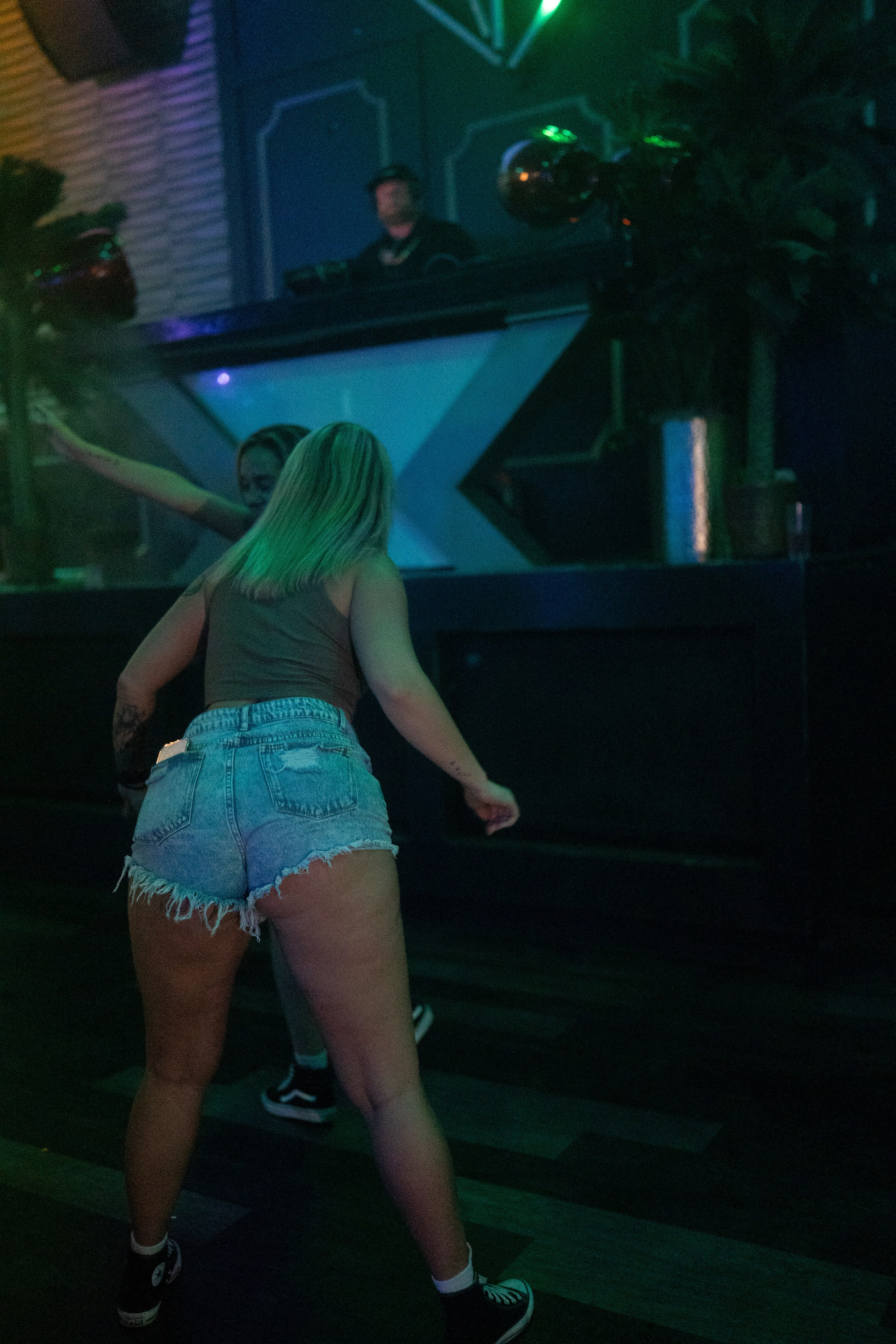 Aliens On Mushrooms & INVY Present: Shiba San. Ke’Ondris