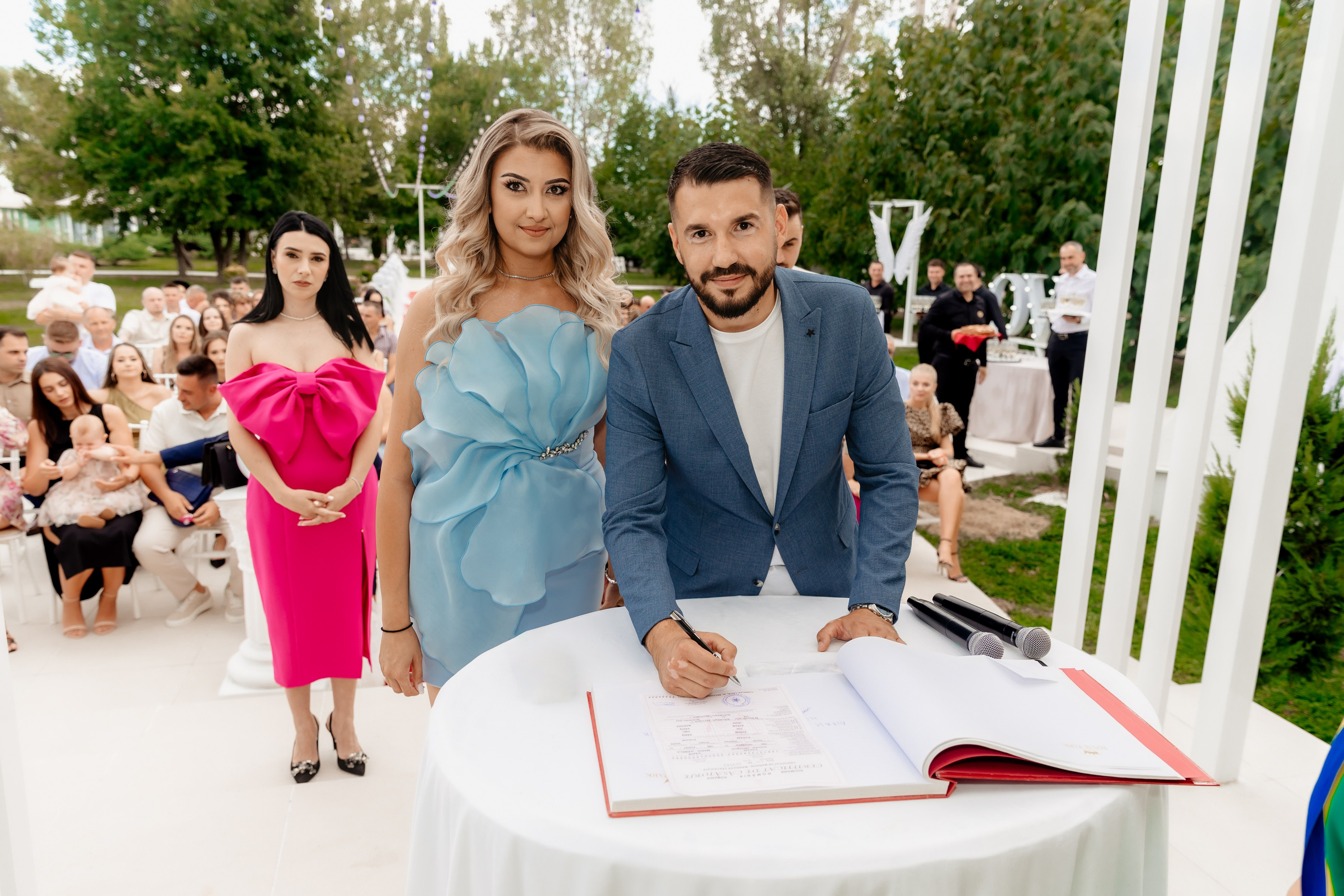 Izabela & Adrian - Civil Wedding - Pitești. Fotograf Profesionist Pitesti-Bucuresti| Mircea Seinea