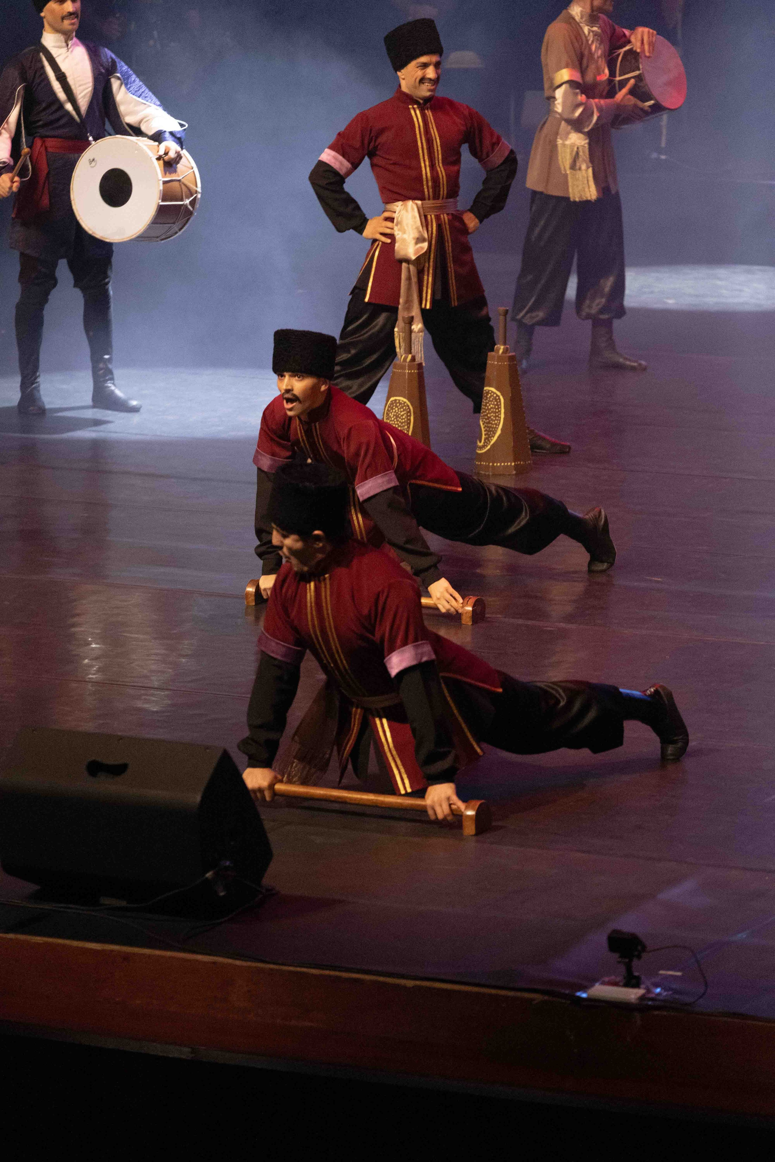 STATE DANCE ENSEMBLE. Wedding&Event photographer Ismail Rzayev in Baku