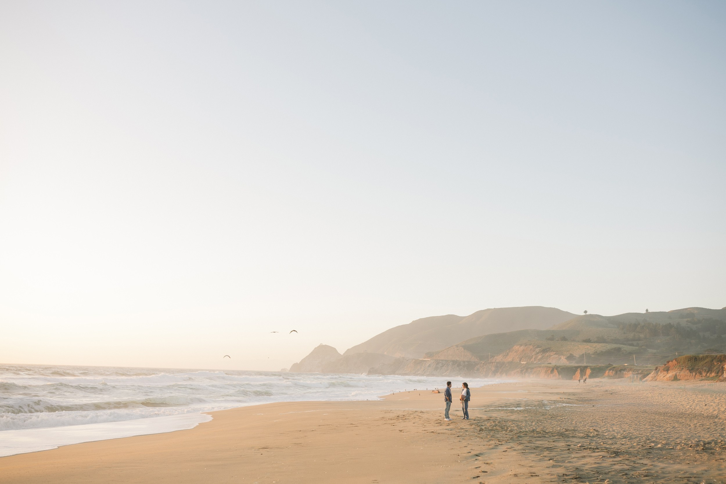 Sunset At Montara State Beach | Maternity Photo Session. Maternity, newborn photographer in the Bay Area|Iryna Rakivnenko