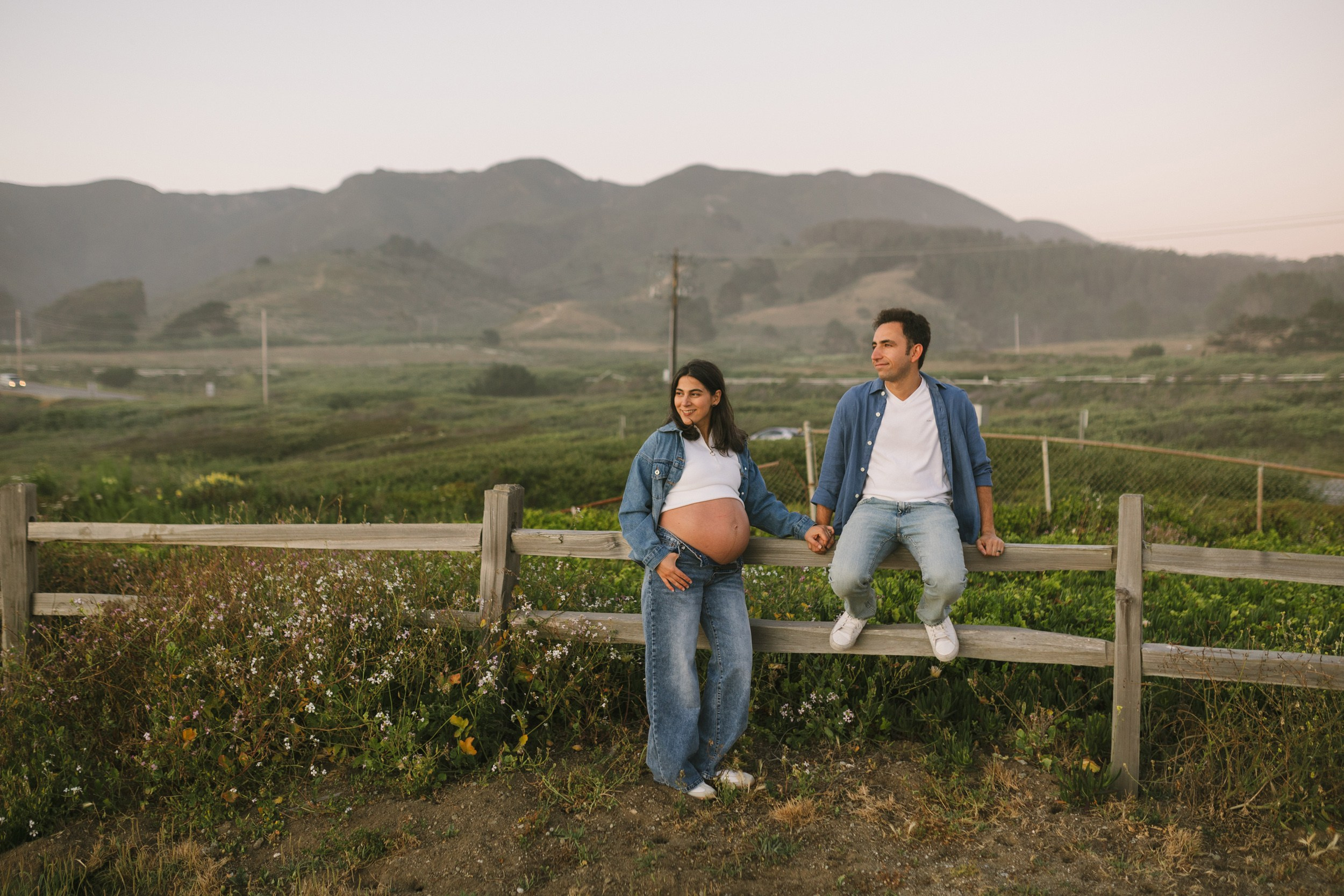 Sunset At Montara State Beach | Maternity Photo Session. Maternity, newborn photographer in the Bay Area|Iryna Rakivnenko