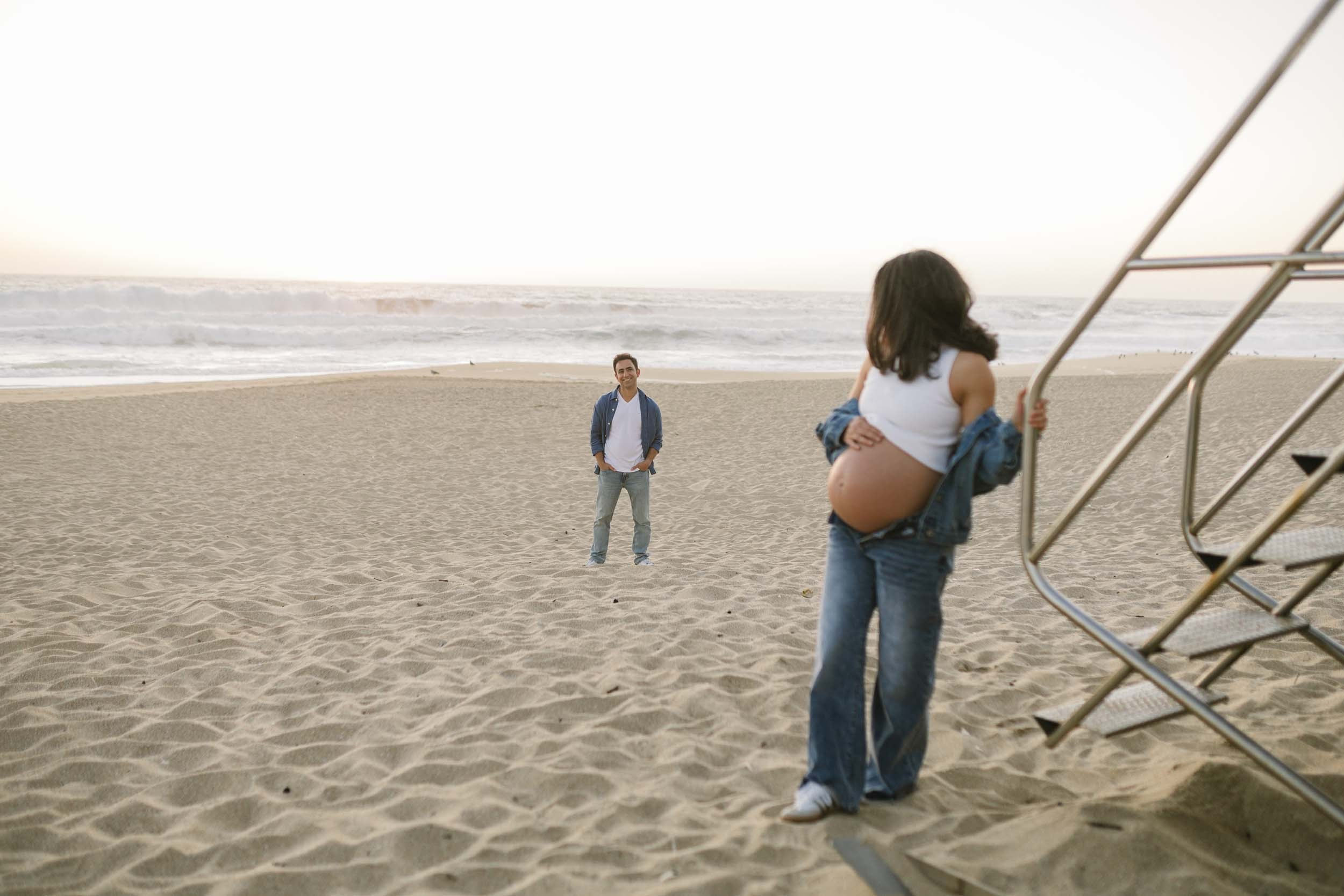 Sunset At Montara State Beach | Maternity Photo Session. Maternity, newborn photographer in the Bay Area|Iryna Rakivnenko