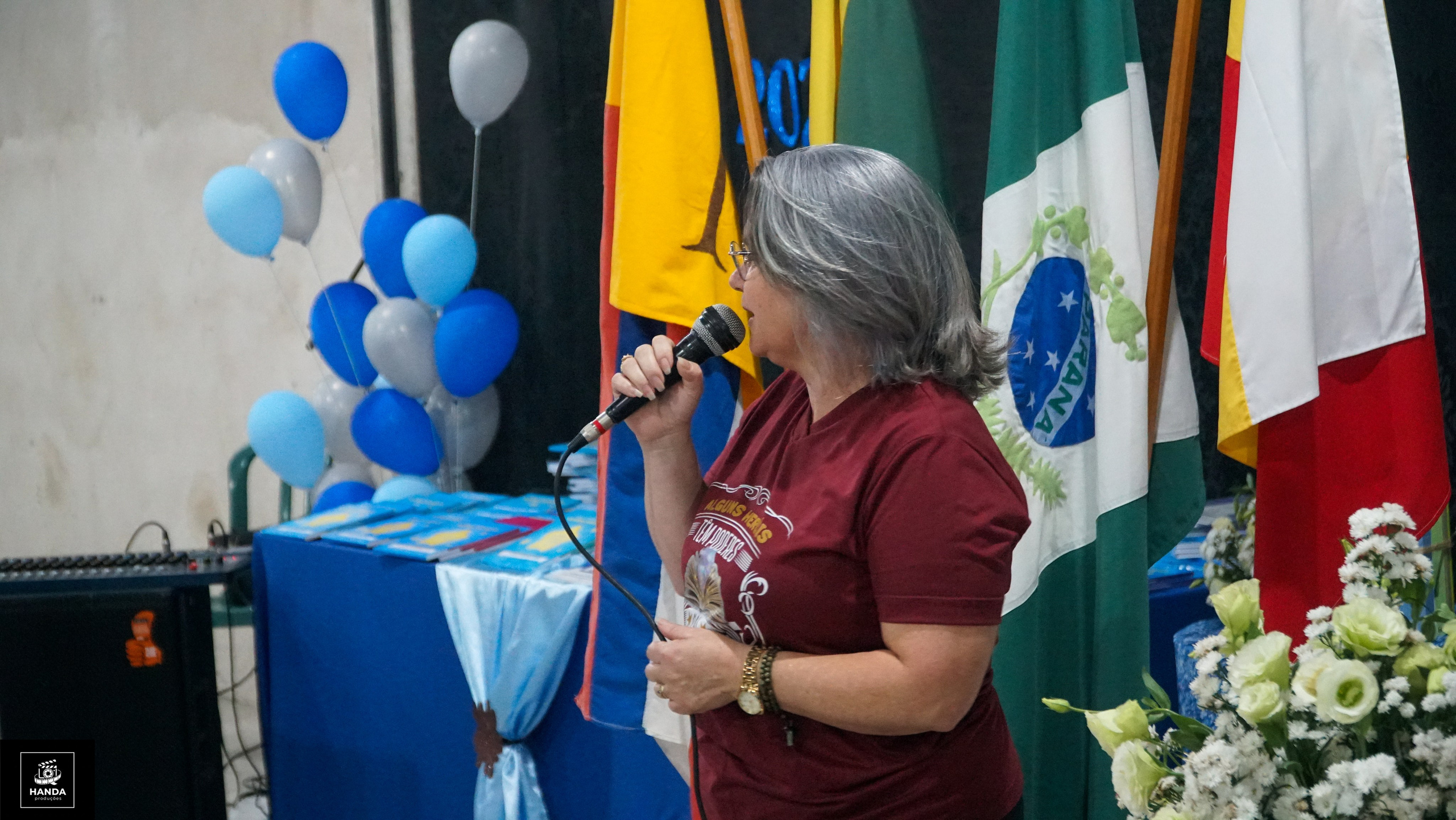 Noite autógrafos colégio Aurélio Buarque de Holanda. Handa Produções