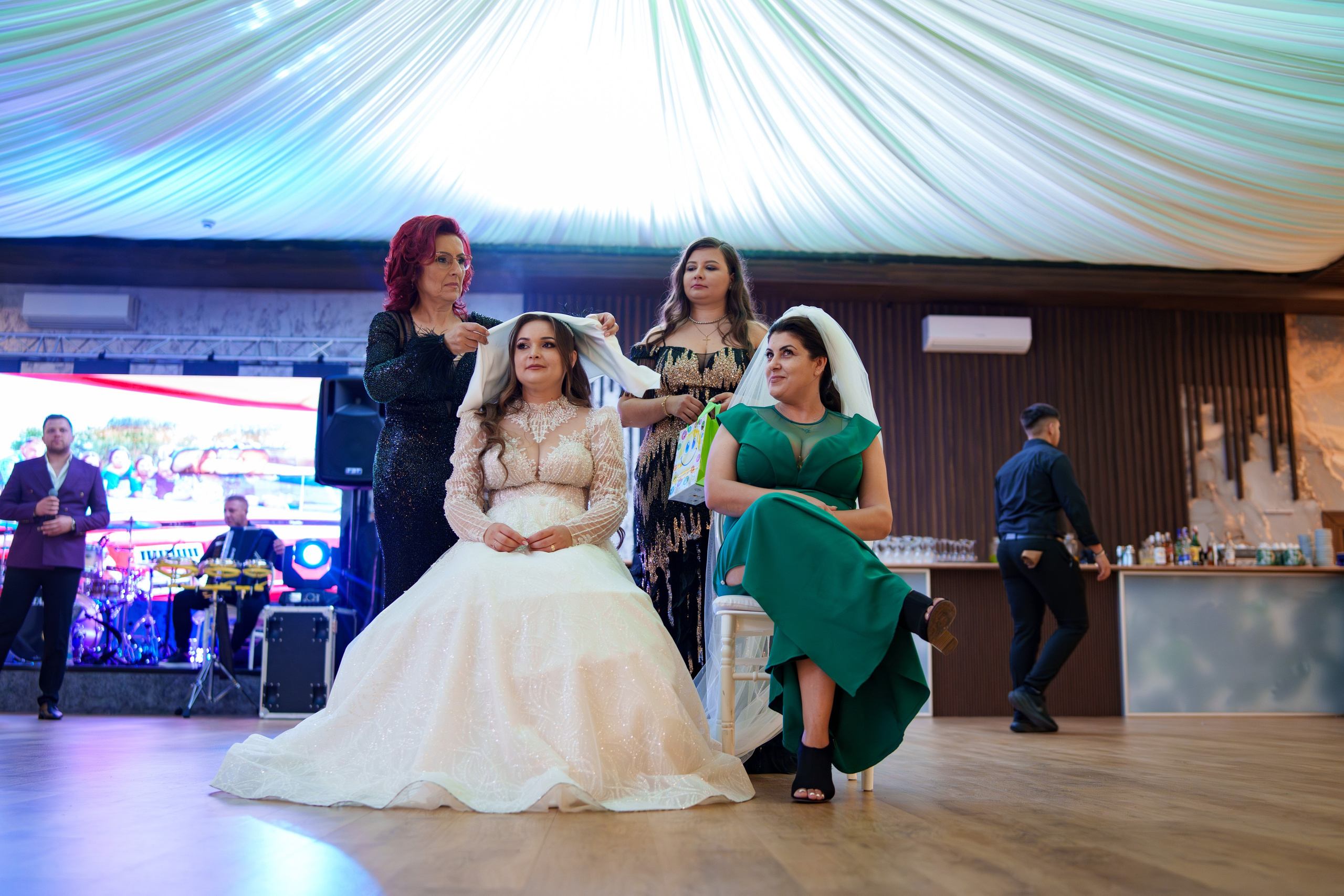 Cosmin & Gabriela. B|P Weddings - Fotograf & Videograf - București||0730017811