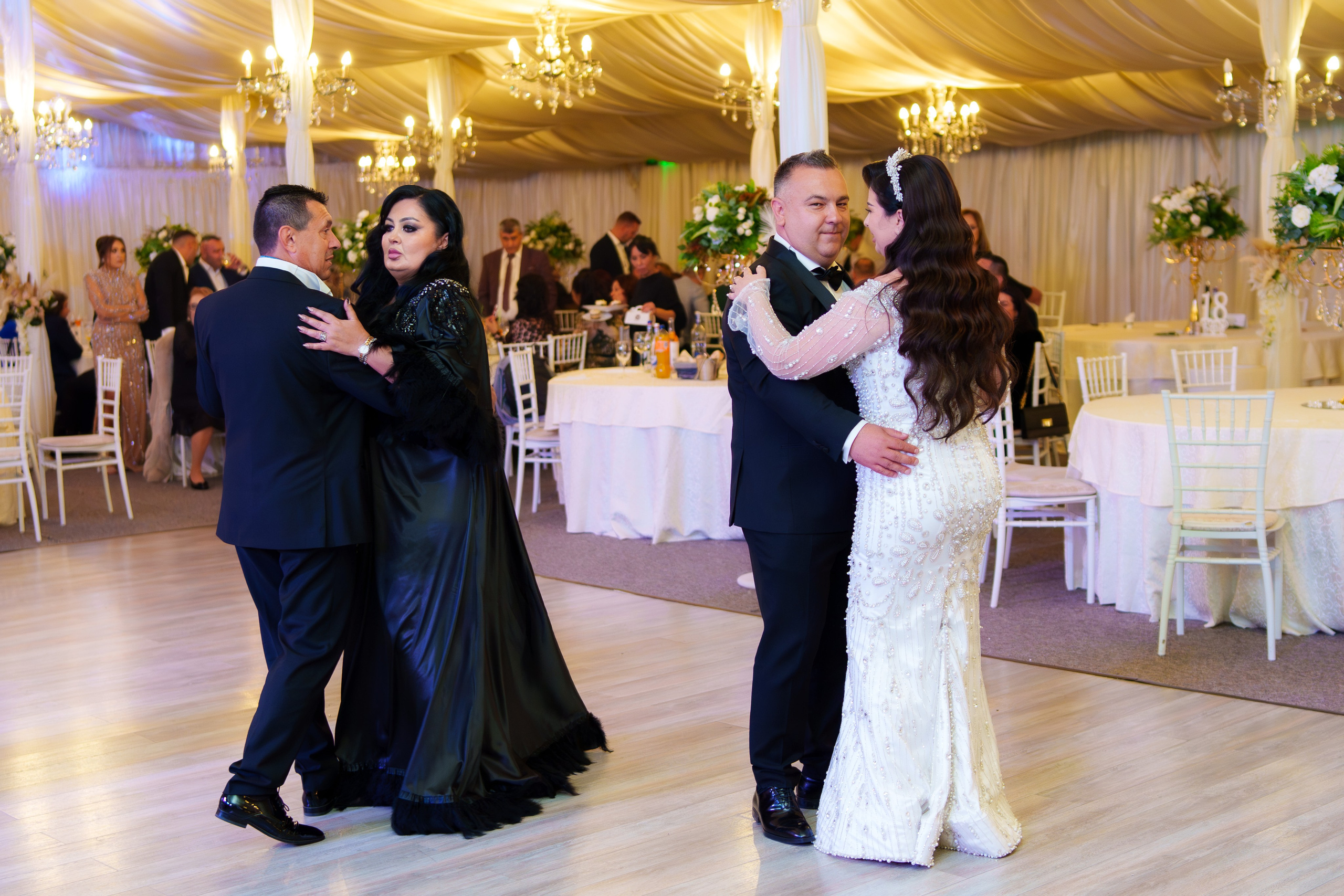 Emilia & Bogdan. B|P Weddings - Fotograf & Videograf - București||0730017811
