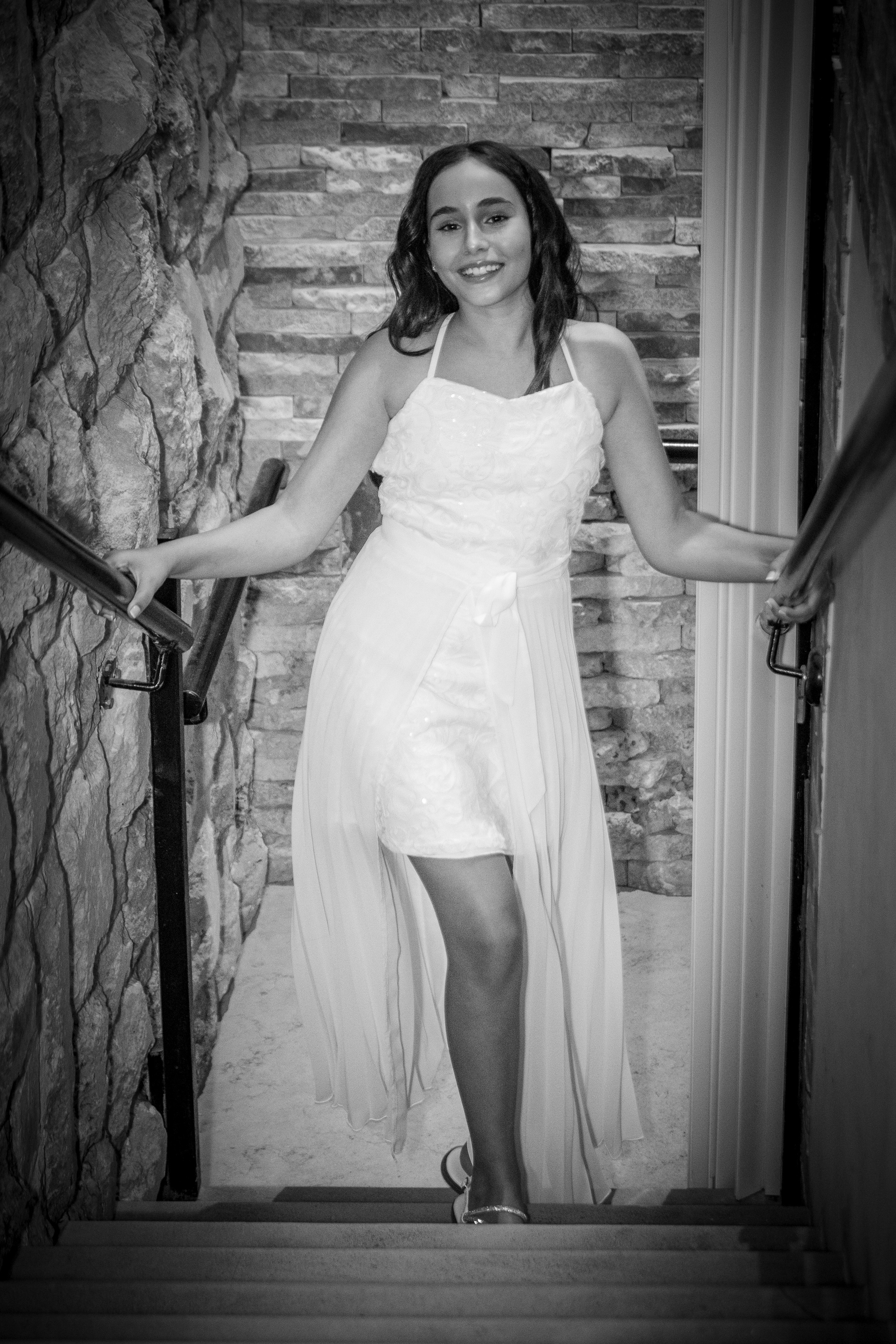 אמילי חוגגת. Middle East Photo Agency — Photography & Event Magnets — סוכנות צילום והדפסת מגנטים לאירועים