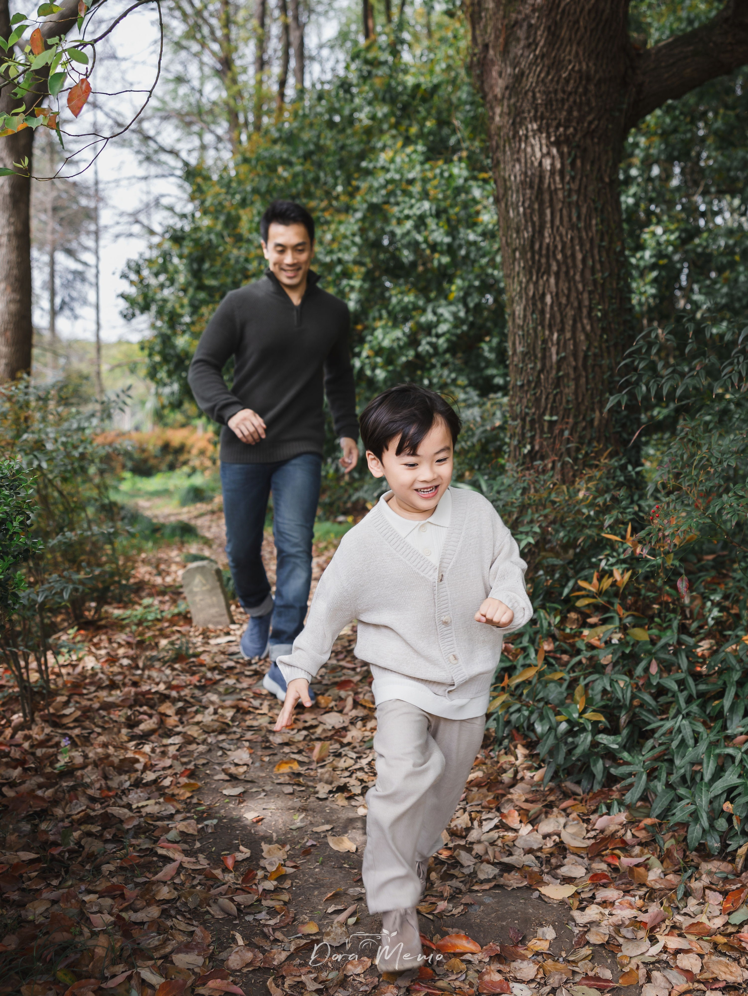 Family photograph in Shanghai. Shanghai Family Photographer Dora