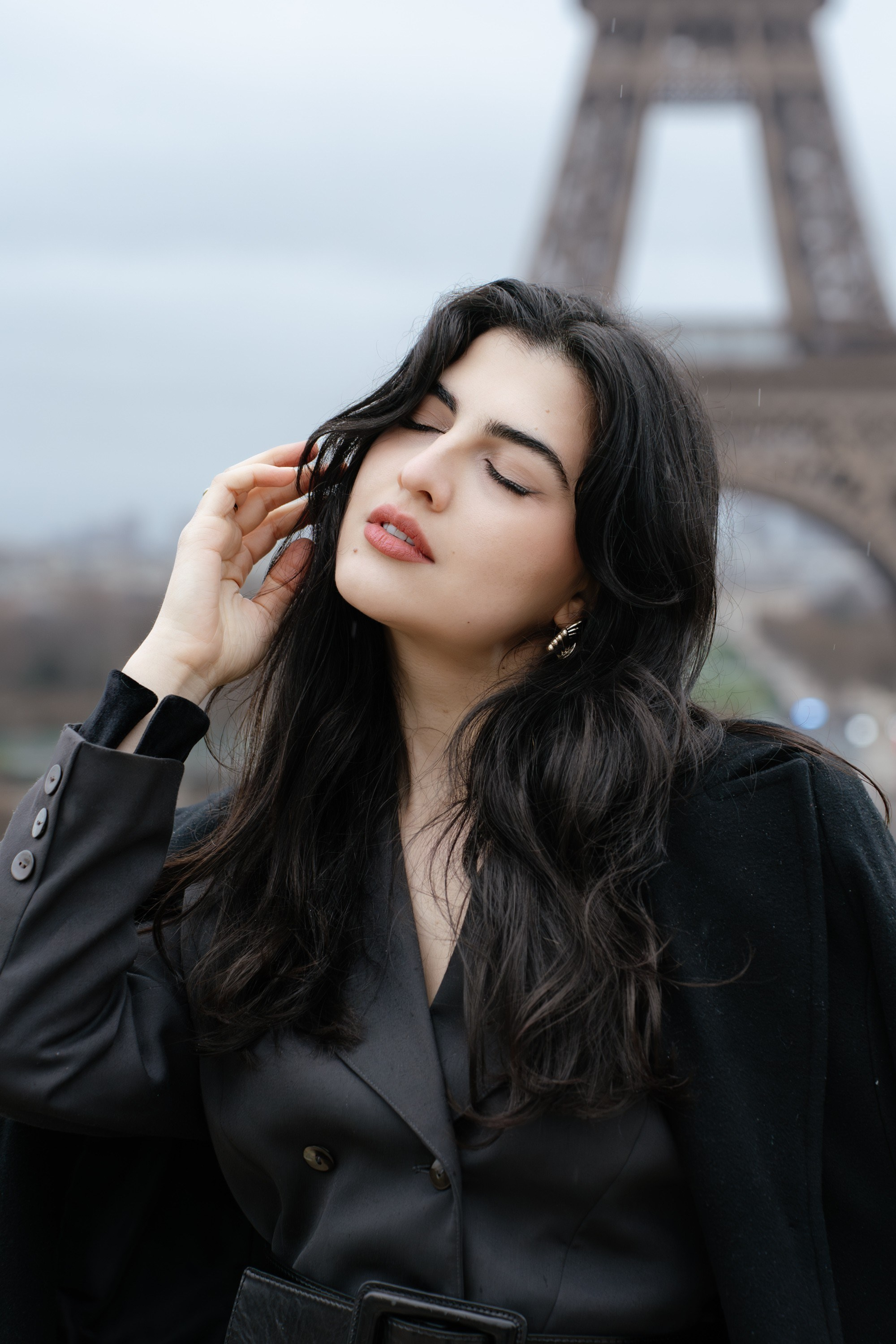 Solo Portrait Session: Trocadero. Paris Photographer & Videographer