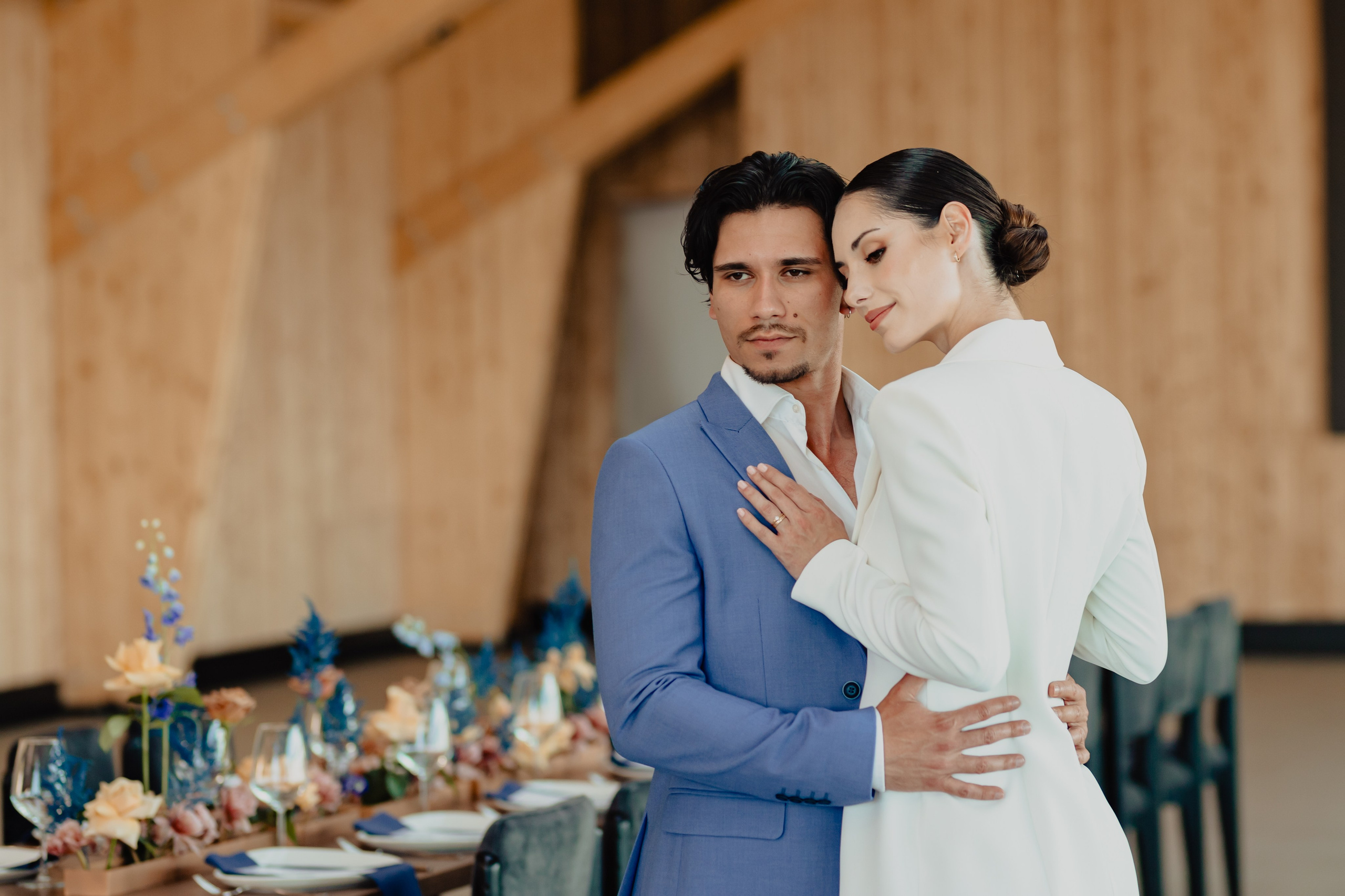 Styled shot at The Barn, Cluj. Fotograf de nunta — documenting your love story with a touch of editorial — wedding photographer