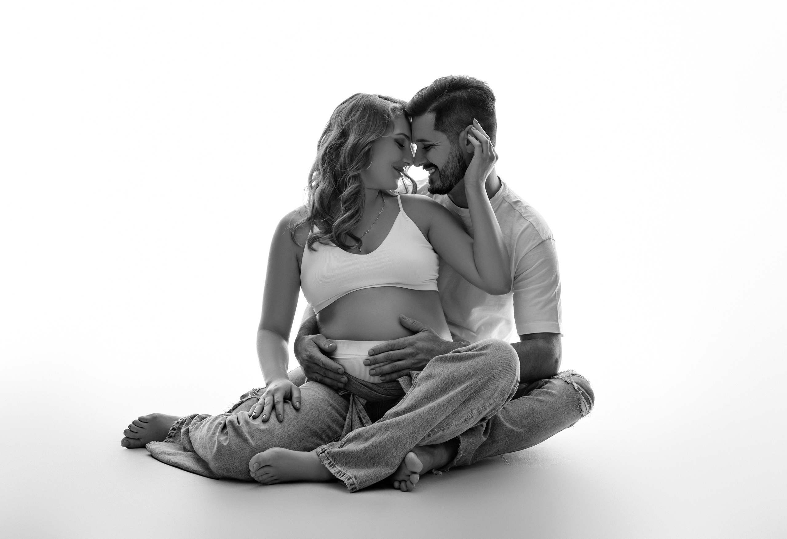 Dominika & Marcel & Markus. Krása tehotenstva v objektíve — Maria Milosovic, tehotenská fotografka