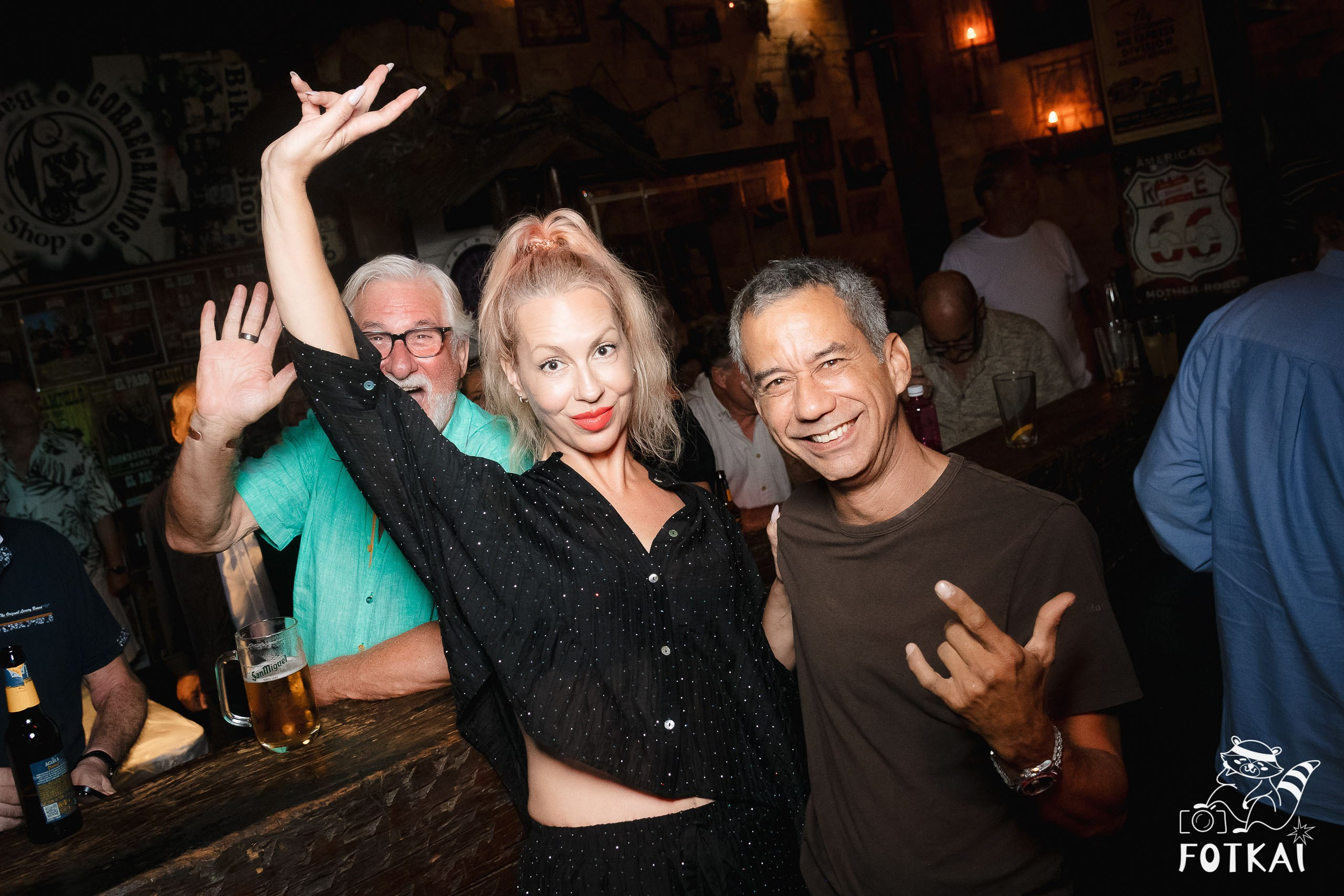 El Paso Rock Bar Torrevieja: Reportaje fotográfico 03.10.25 | FOTKAI