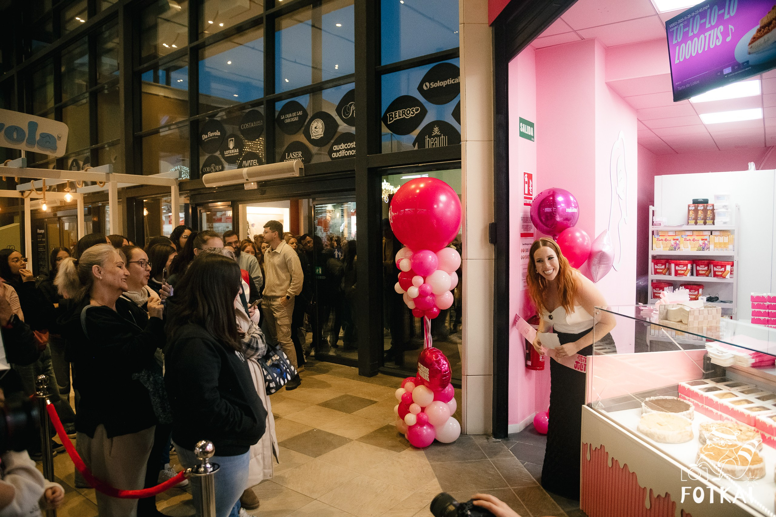 Inauguración de Las Tartas de Julita en La Zenia — fotoreportaje del evento | FOTKAI