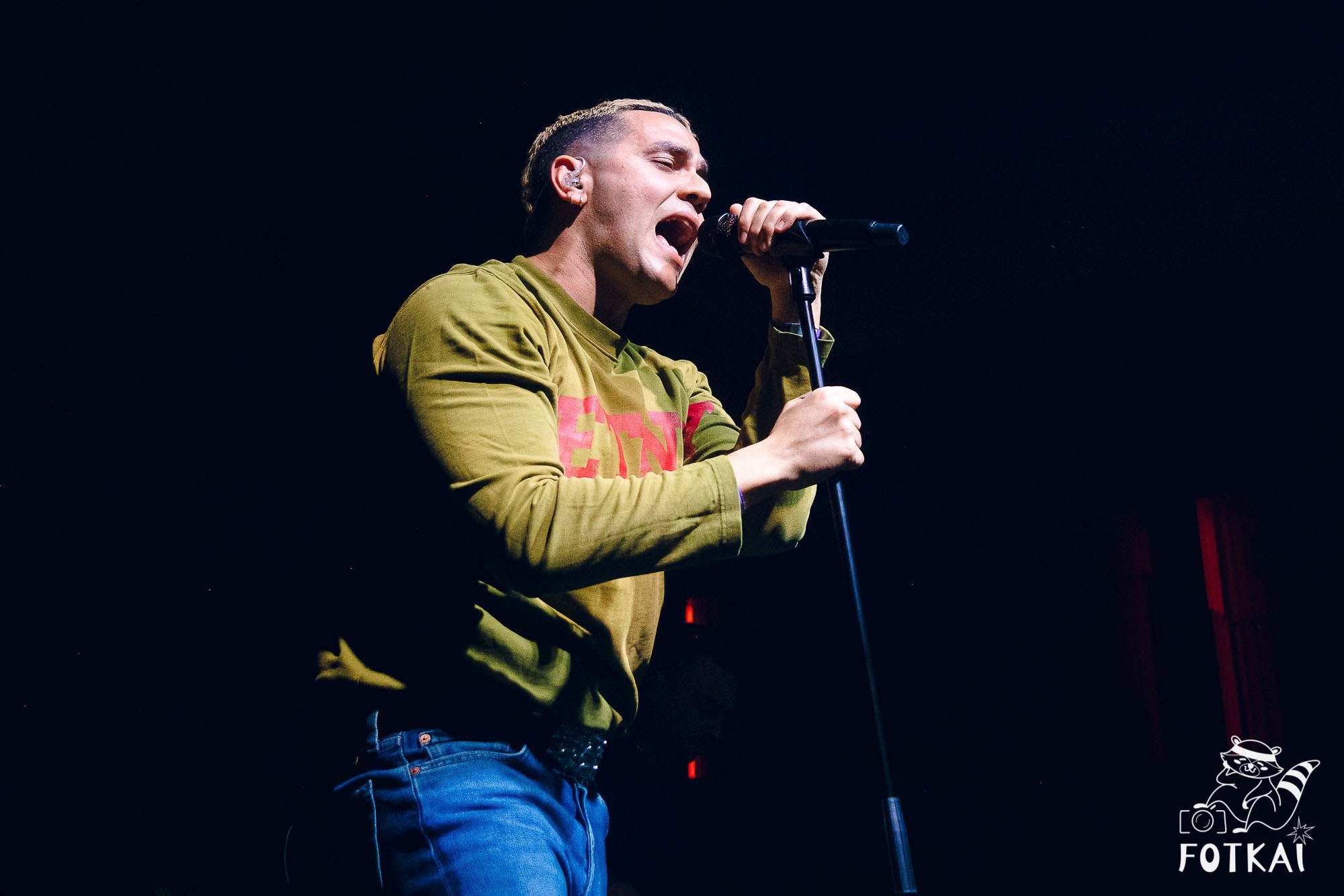 Barry B en Alicante 13 de febrero 2026: concierto épico de pop alternativo y energía en vivo | FOTKAI