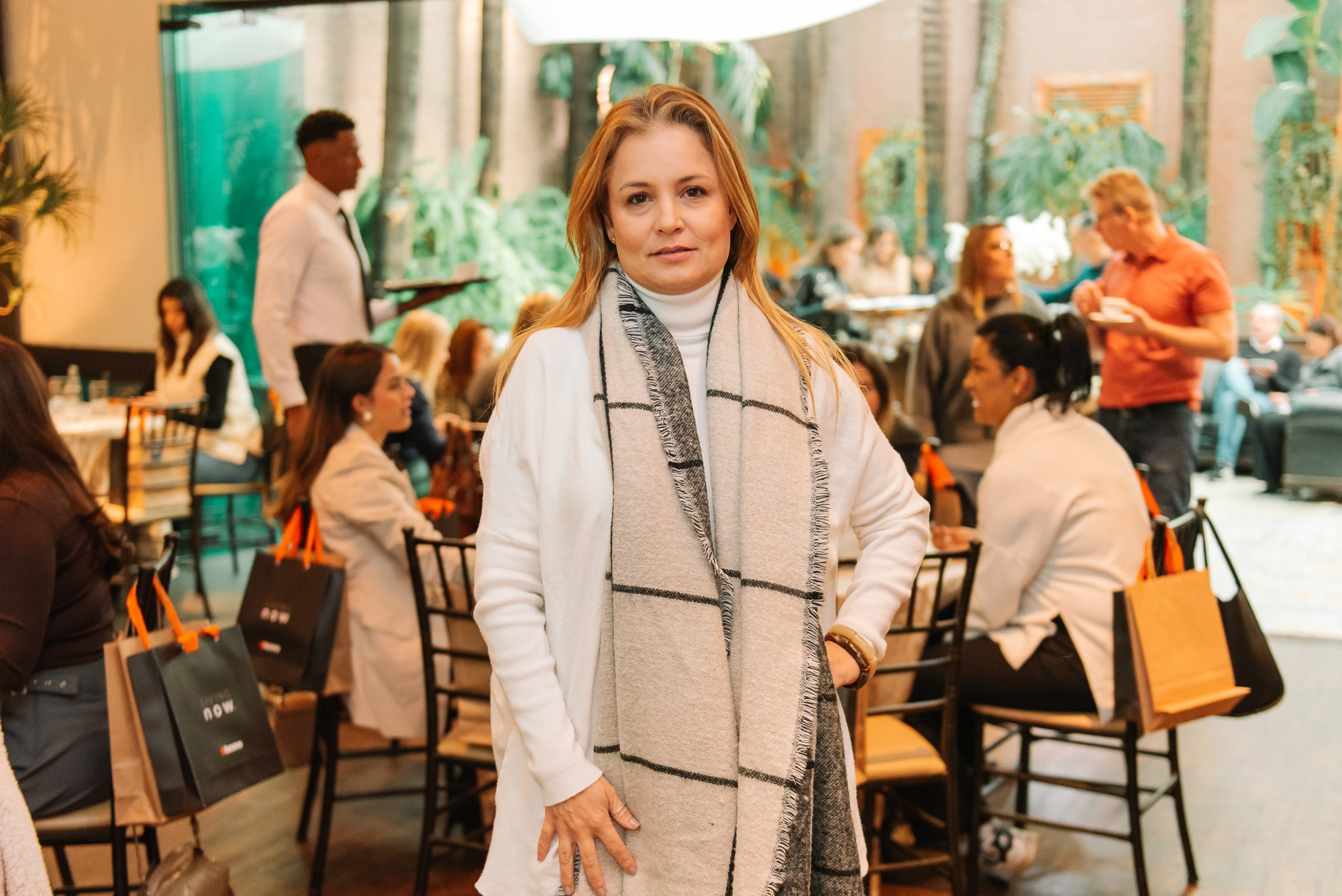 Café + Conteúdo | Casa Pinezi. 78 Imagens