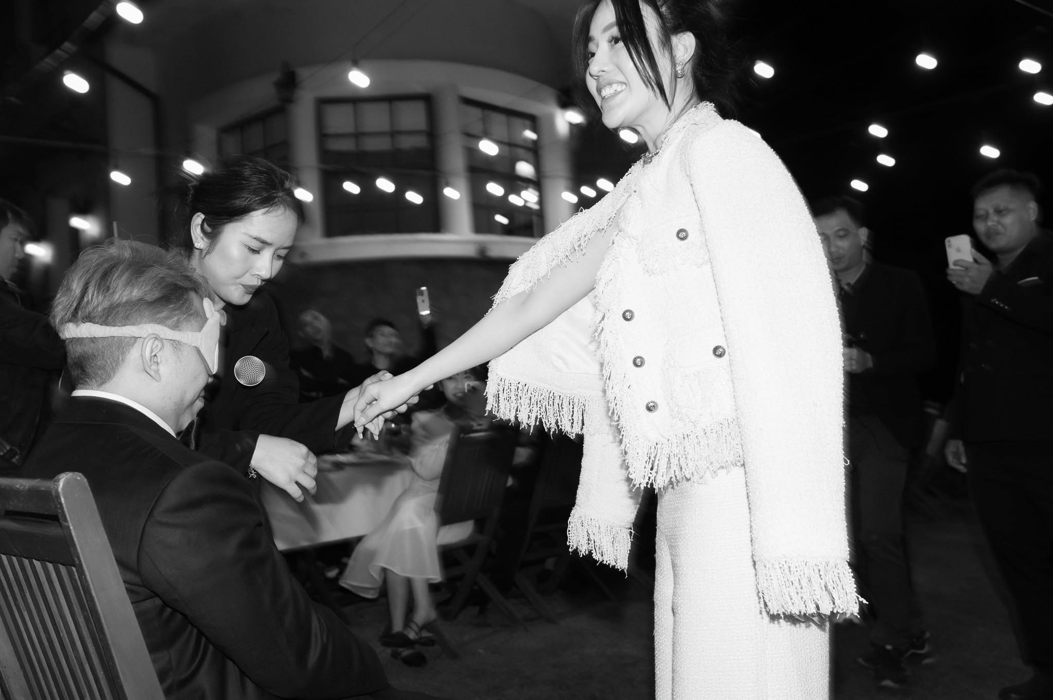 𝐃𝐄𝐍𝐍𝐈𝐒 ⓐⓝⓓ 𝐓𝐈𝐍𝐘/Destination Wedding. Nhiếp ảnh gia đám cưới hàng đầu tại Thành Phố Hồ Chí Minh
