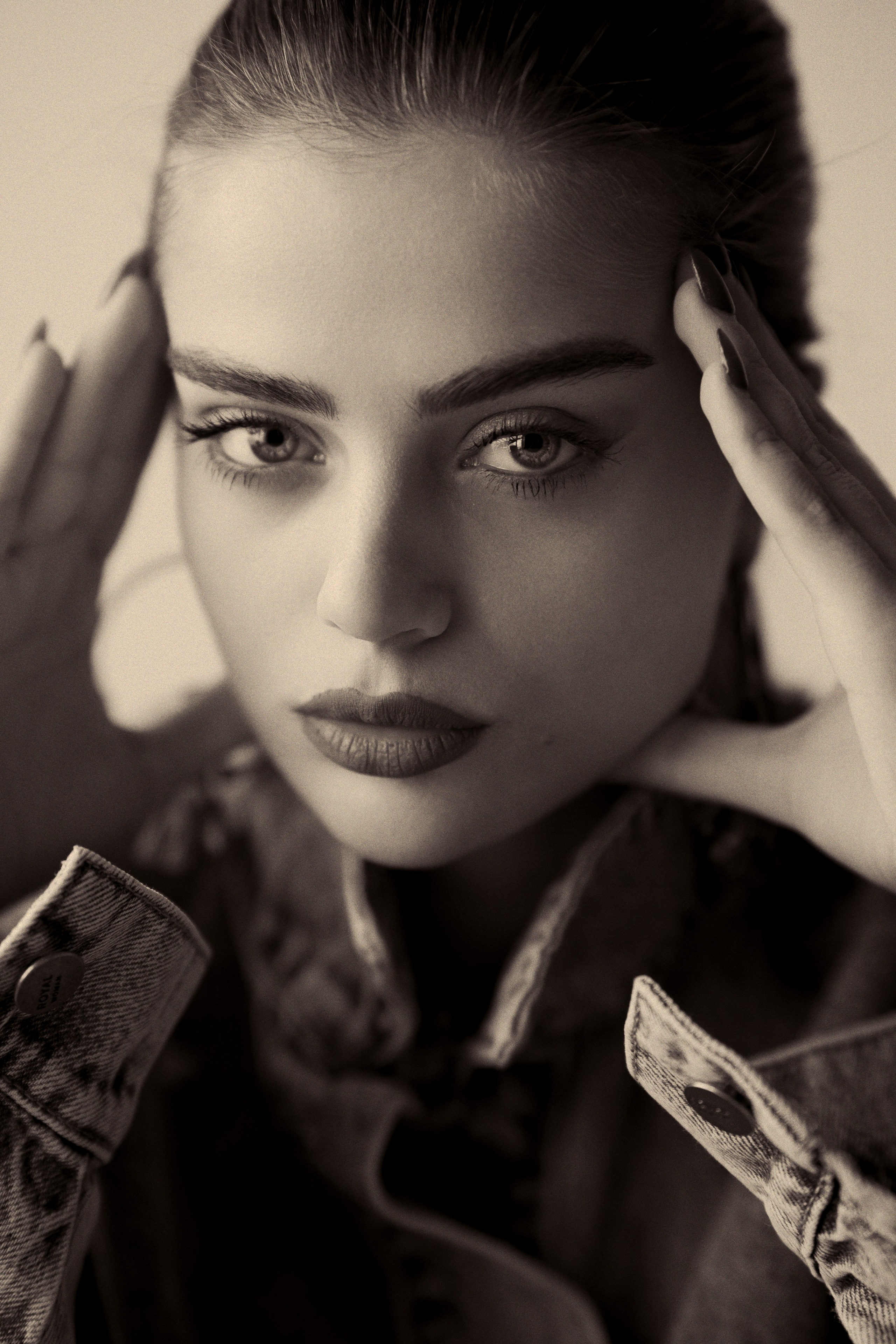 Beauty, Fashion and Glamour. Mehran Hadad — Portrait Photographer, Filmmaker and Youtuber