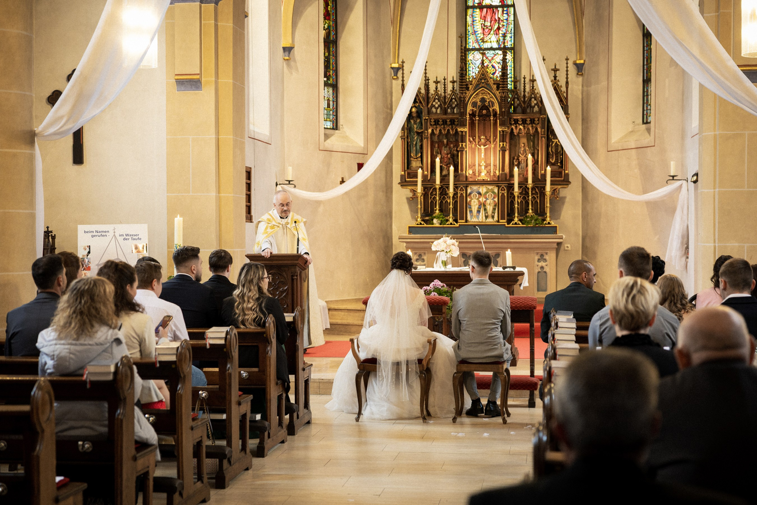 Kirchliche Trauung Salzkoten – Emotionale Hochzeitsfotos & Reportagen. Hochzeitsfotografin in Gütersloh | Authentische Hochzeitsreportagen | TK Photographie