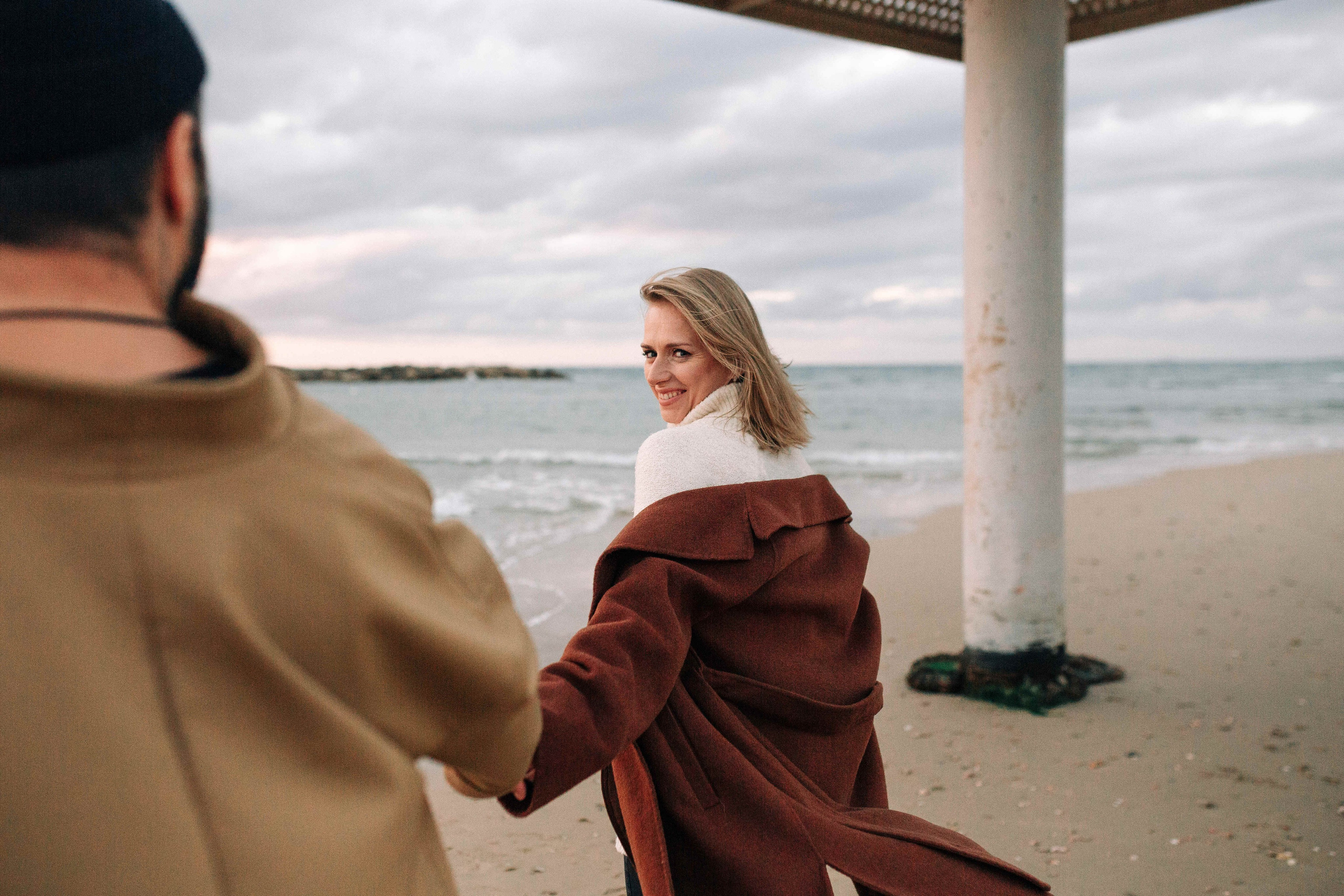 WINTER PHOTOSESSION AT THE SEA. Https://shi-photo.com/
