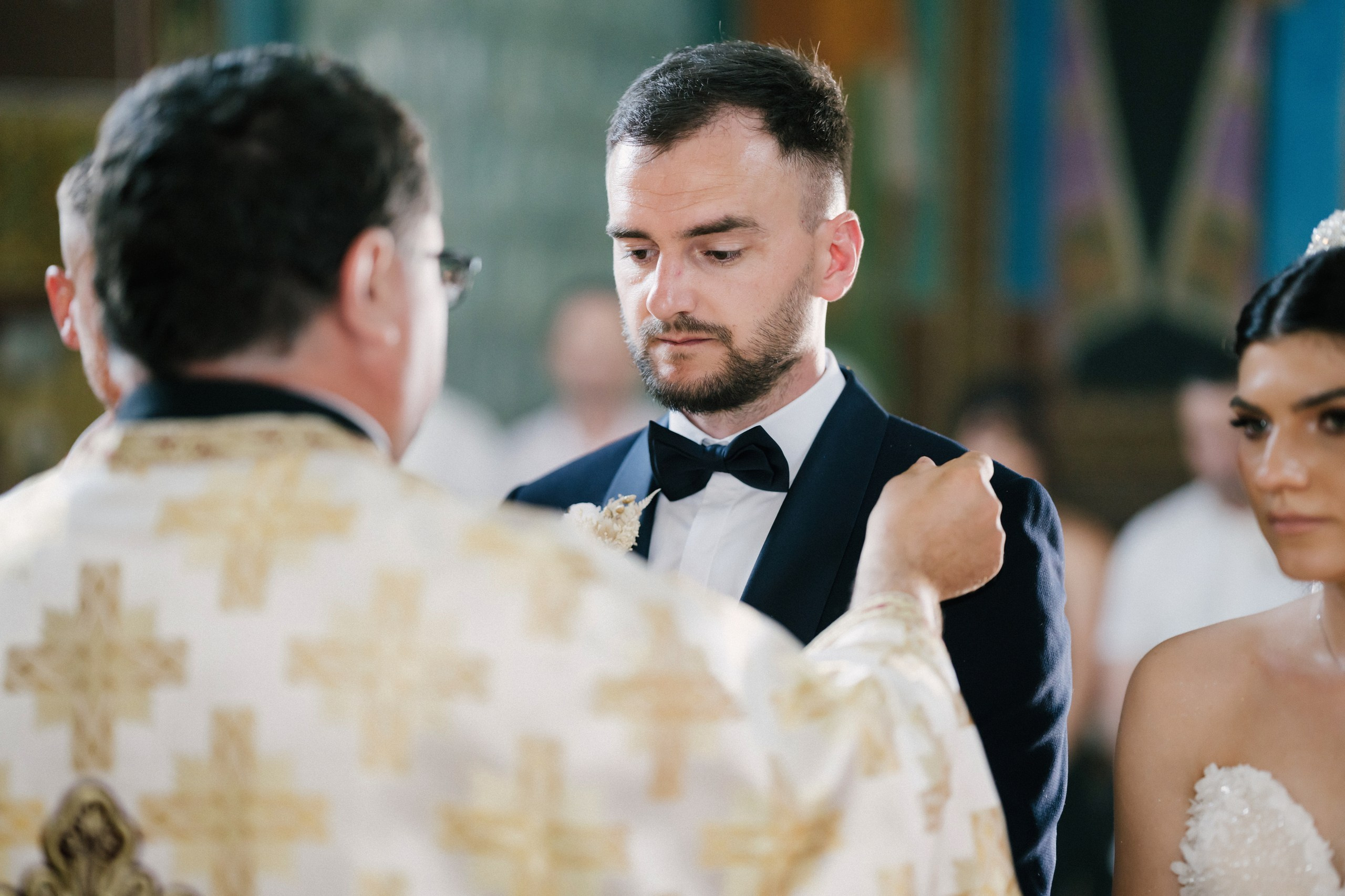 1. Mireasa Adriana în timpul pregătirilor de nuntă în Tudora Botoșani2. Costumul mirelui Ionuț fotografiat artistic în ziua nunții3. Prietenii mirelui la tradițiile de nuntă în Tudora4. Bărbieritul mirelui în cadrul obiceiurilor tradiționale de nuntă5. Fotografii de familie la biserică în ziua nunții6. Portret de familie cu mirii și copilul lor la nunta din Botoșani7. Primul dans al mirilor la Mariage Dor Baisa Botoșani8. Decor elegant de nuntă la Mariage Dor Baisa9. Emoții și tradiții la nunta din Tudora județul Botoșani10. Fotograf profesionist de nuntă în Botoșani surprinzând momente autentice - otograf-nunta-botosanifotograf-evenimente-botosanifotograf-profesionist-botosanifotograf-nunta-tudoranunta-tudora-botosanisedinta-foto-nunta-botosanipoze-nunta-botosanifotografii-nunta-tudorafotograf-cununie-religioasa-botosanibiserica-sfintii-imparati-constantin-si-elena-tudoramariage-dor-baisa-botosanirestaurant-nunta-botosanidansul-mirilor-mariage-dorpregatiri-mire-botosanipregatiri-mireasa-botosanitraditii-nunta-moldovaobiceiuri-nunta-tudorafotograf-familie-nunta-botosaniportret-miri-botosanigalerie-foto-nunta-botosanialbum-foto-nunta-botosaninunta-eleganta-botosaninunta-cu-traditii-botosanifotograf-premium-nunta-botosaniservicii-foto-video-botosanipoveste-de-nunta-botosanifotograf-documentar-nuntafotograf-natural-emotionalmiri-ionut-si-adriananunta-autentica-tudora -otograf-nunta-botosanifotograf-nunta-tudoranunta-tudora-botosanifotograf-evenimente-botosanifotograf-profesionist-botosaniservicii-foto-video-botosanigalerie-foto-nunta-botosanialbum-foto-nunta-botosani - nunta-autentica-botosaninunta-cu-traditii-botosanipoveste-de-nunta-botosanifotografii-emotionante-nuntamomente-autentice-nuntafotografie-documentara-nuntafotograf-natural-nunta- pregatiri-miri-tudorabiserica-tudora-botosanicununie-religioasa-tudoramariage-dor-baisa-botosanipetrecere-nunta-botosanivalsul-mirilor-botosani - alino-foto-studio-botosaniionut-si-adriana-nunta-tudorafotograf-alin-chirila-botosani