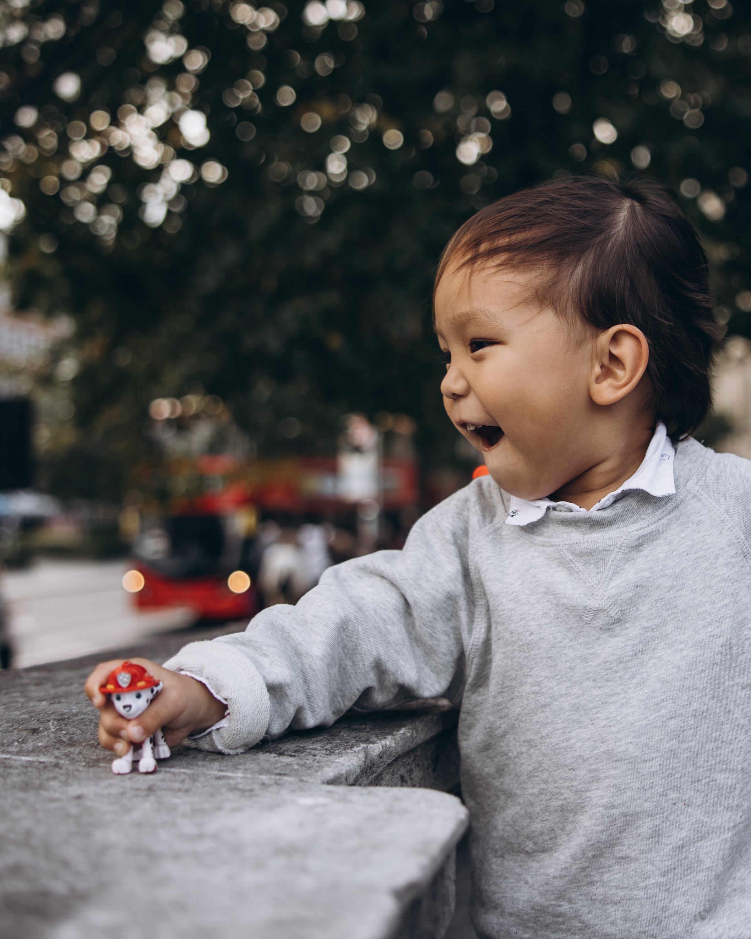 Aidan with parents (St Paul’s Cathedral). Anastasia Klink, Photographer in London