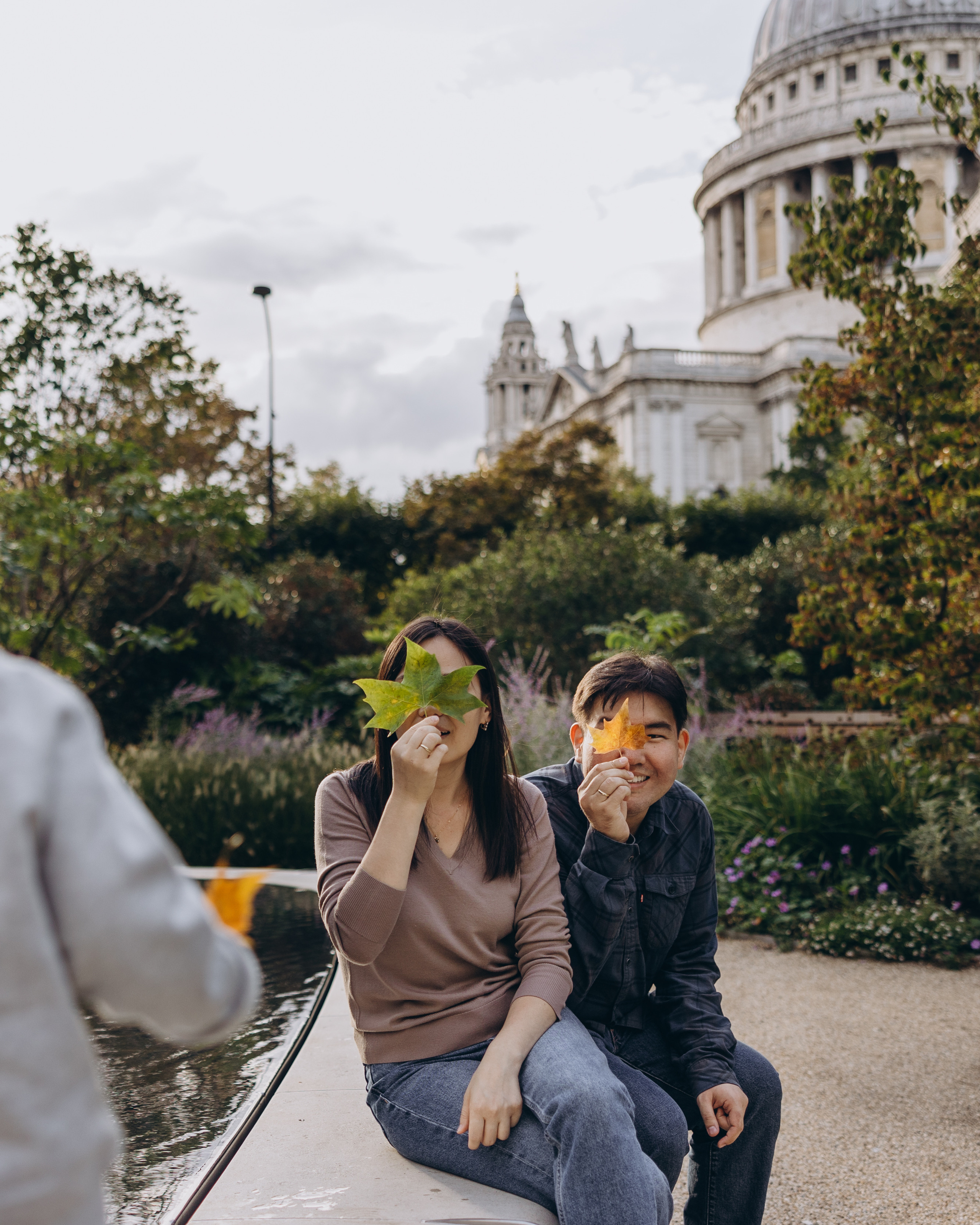 Aidan with parents (St Paul’s Cathedral). Anastasia Klink, Photographer in London