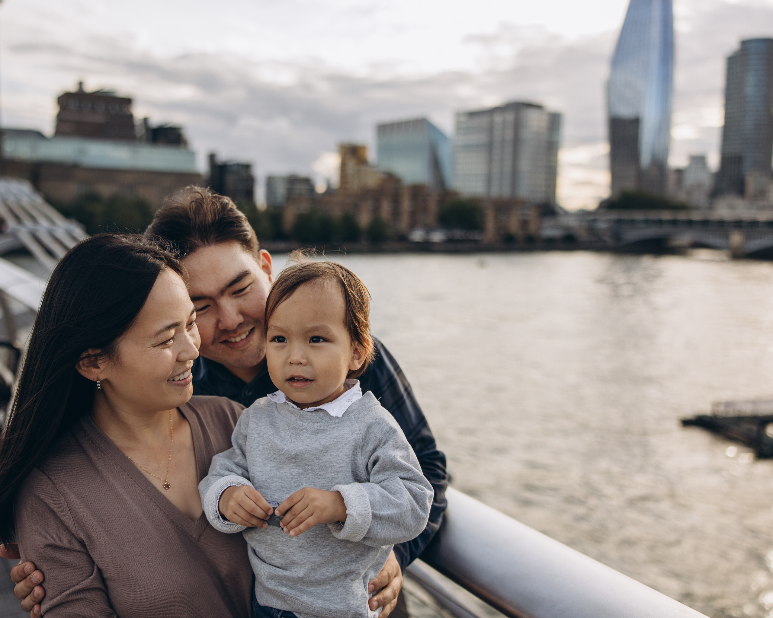 Aidan with parents (St Paul’s Cathedral). Anastasia Klink, Photographer in London