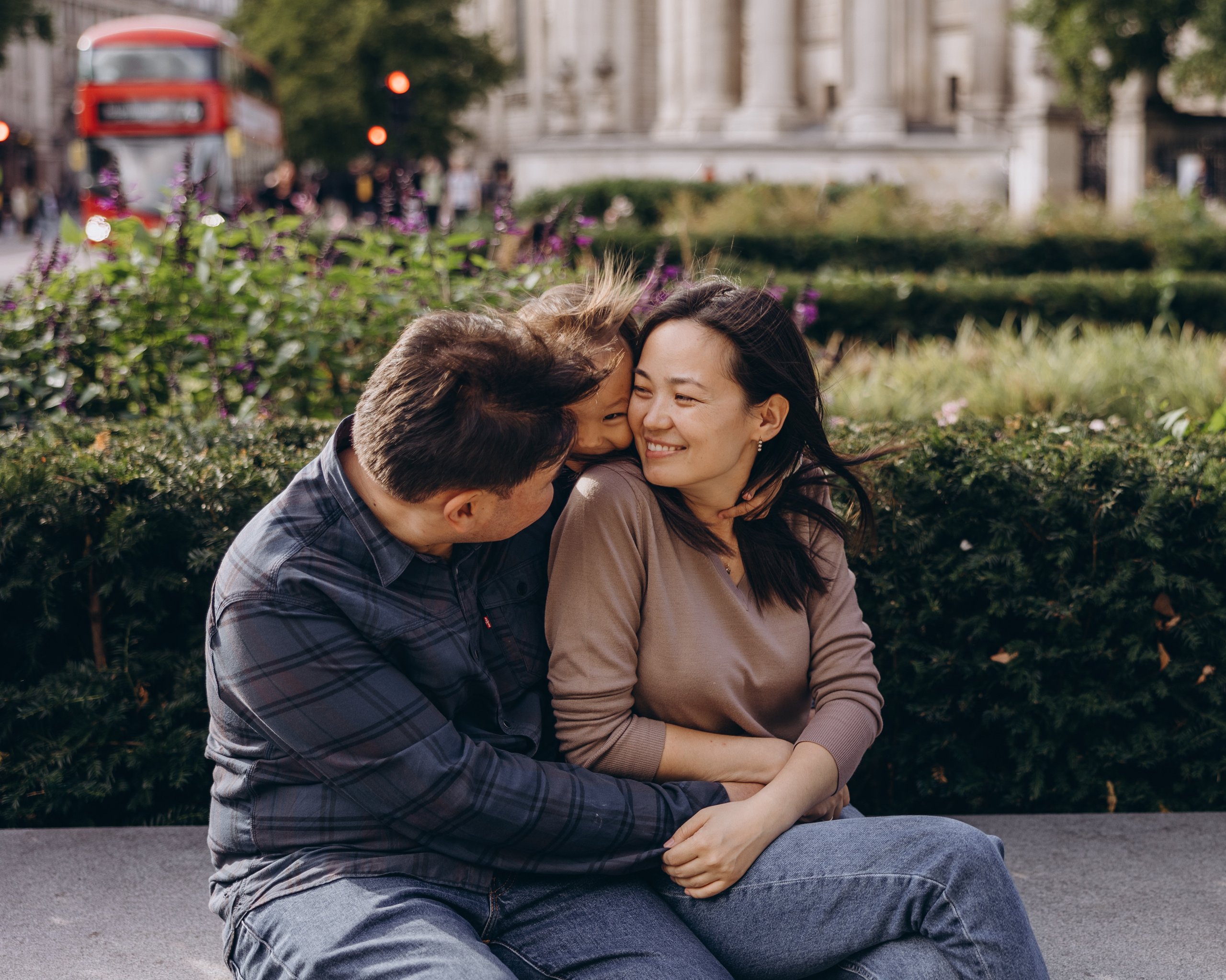 Aidan with parents (St Paul’s Cathedral). Anastasia Klink, Photographer in London